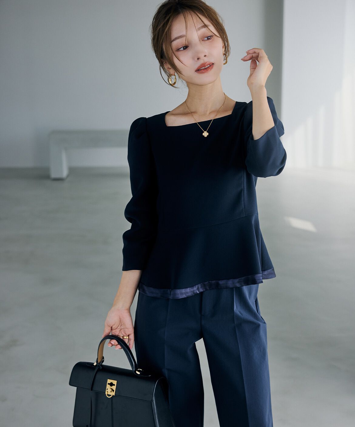 Maglie le cassetto「《M Maglie le cassetto&times;吉田理紗》華やぎペプラムブラウス」|シャツ・ブラウス|