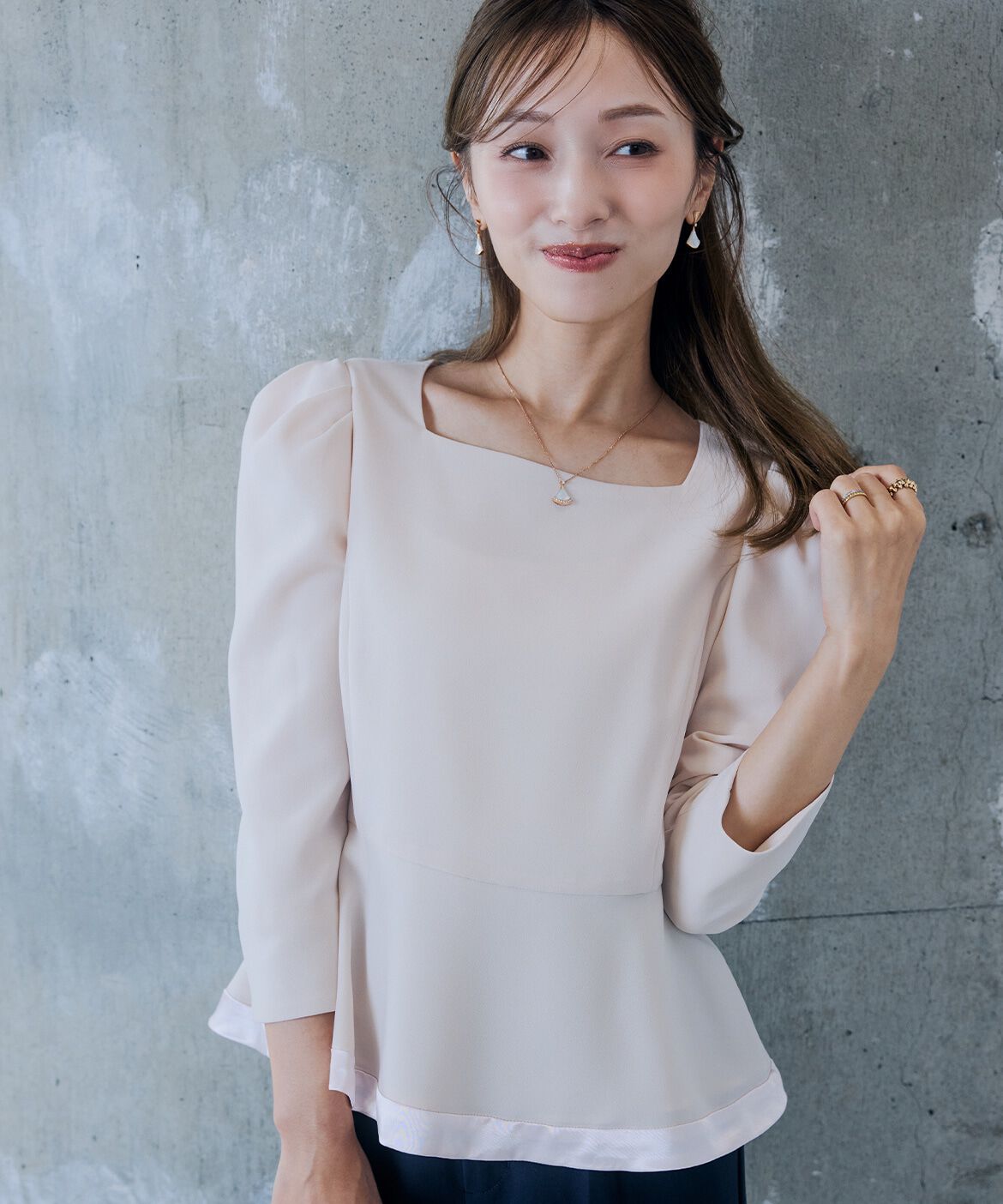 Maglie le cassetto「《M Maglie le cassetto&times;吉田理紗》華やぎペプラムブラウス」|シャツ・ブラウス|