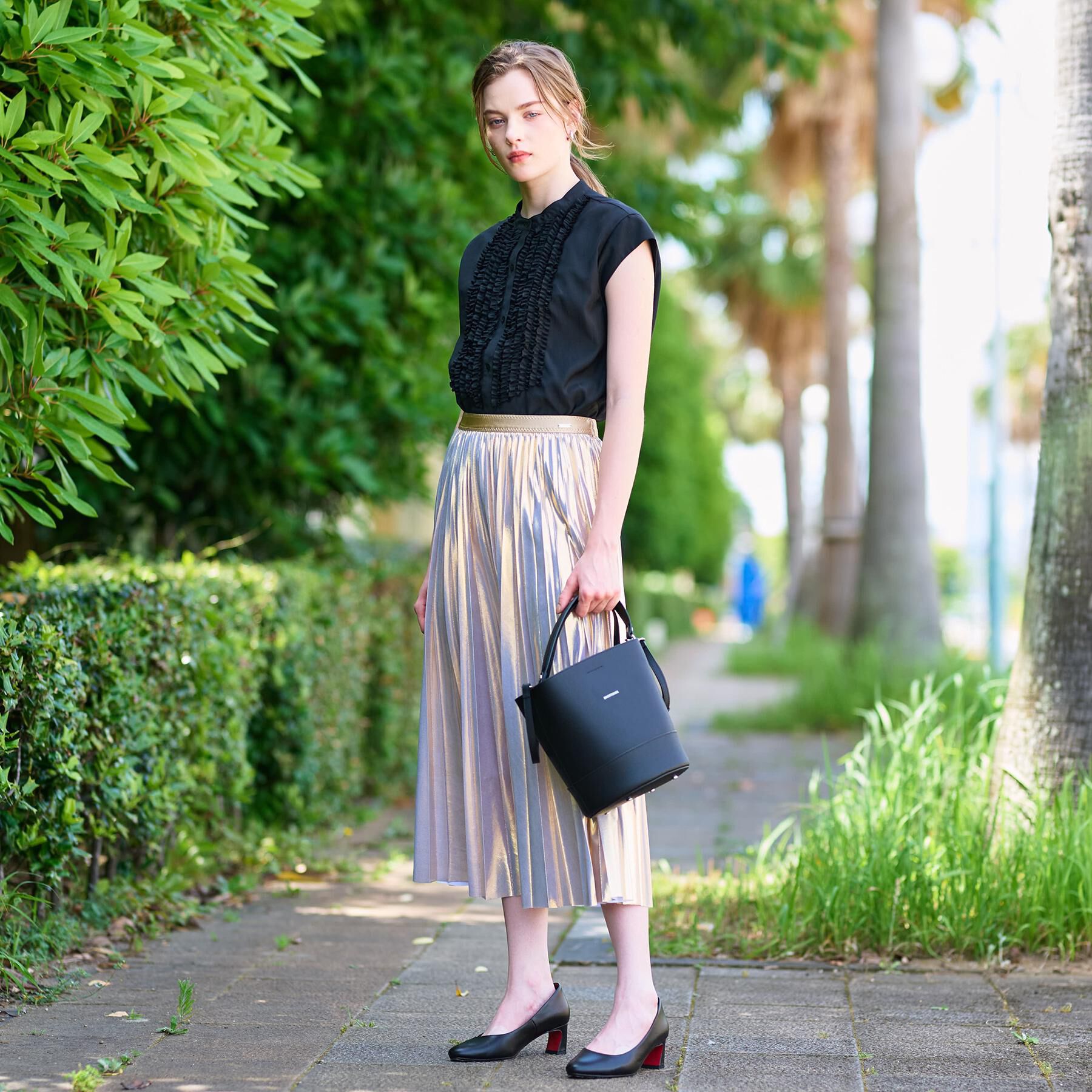 DRESSTERIOR「シュリンクレザーバケットBAG」|ハンドバッグ|