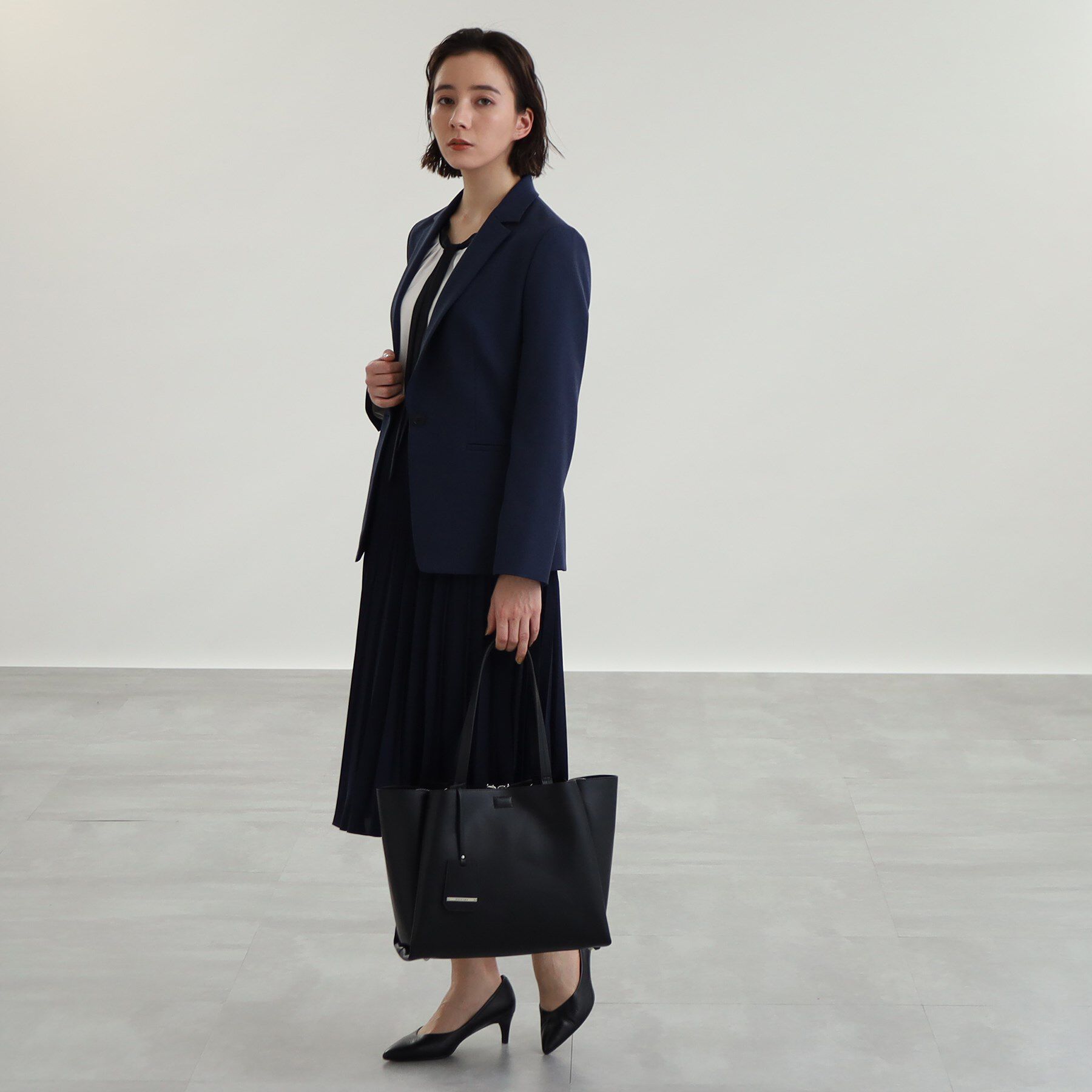 INDIVI「【セレモニー/入卒/A4収納可能】タックキャリアBAG」|トートバッグ|