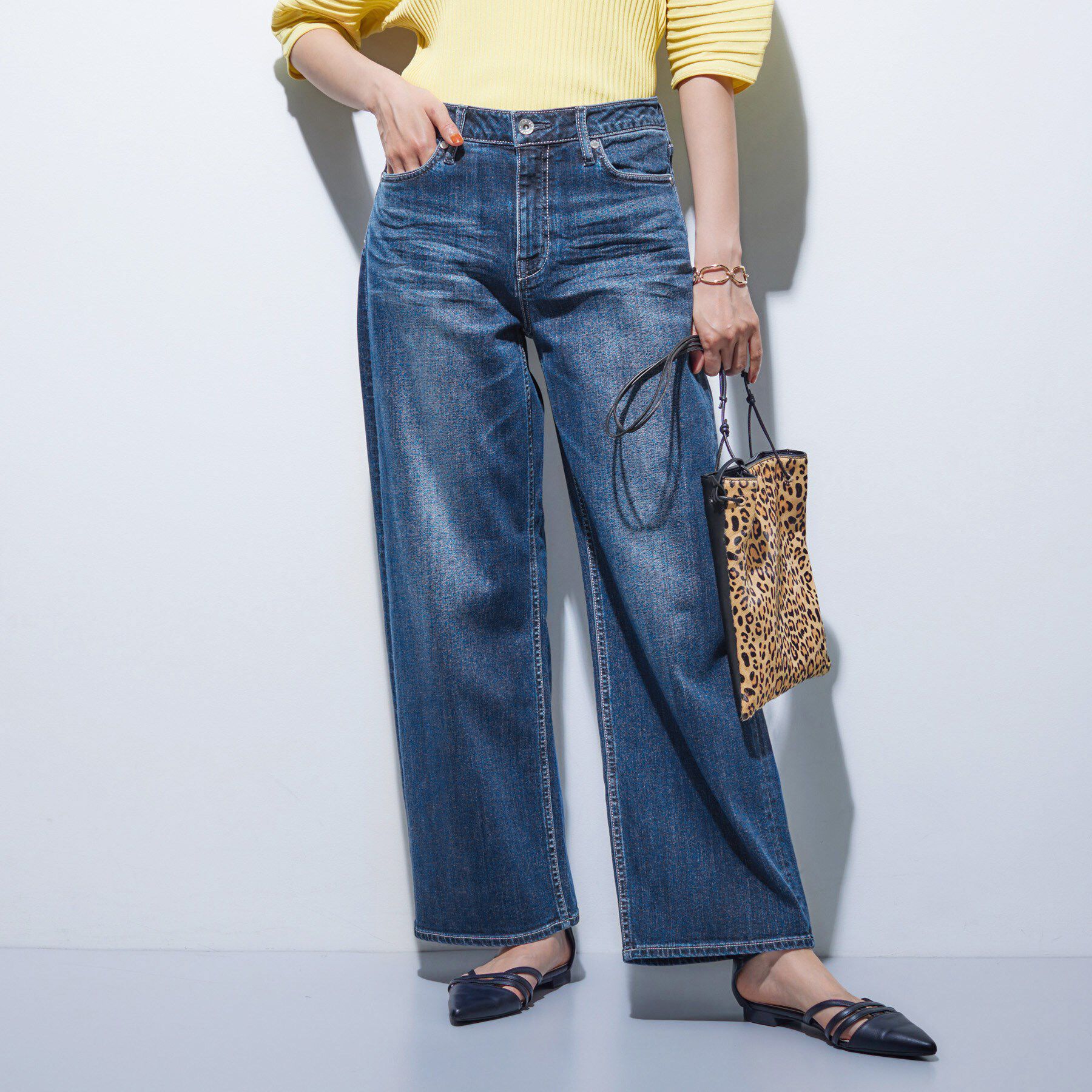 INDIVI「【春の新色登場！褒められデニム】ワイドストレート デニムパンツ」|デニム|