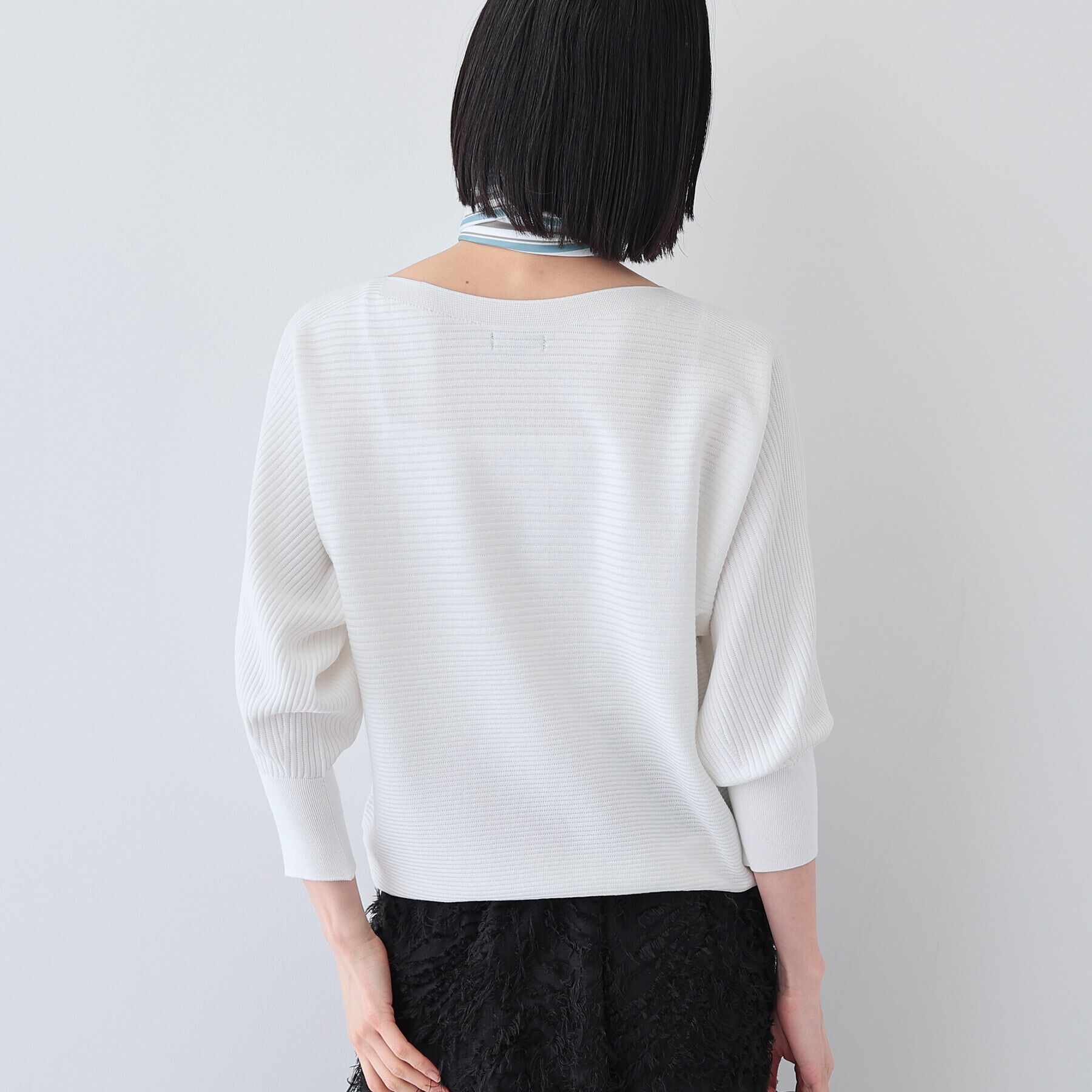 INDIVI「【洗える／無縫製】美シルエット ドルマンスリーブニット」|ニット・セーター|