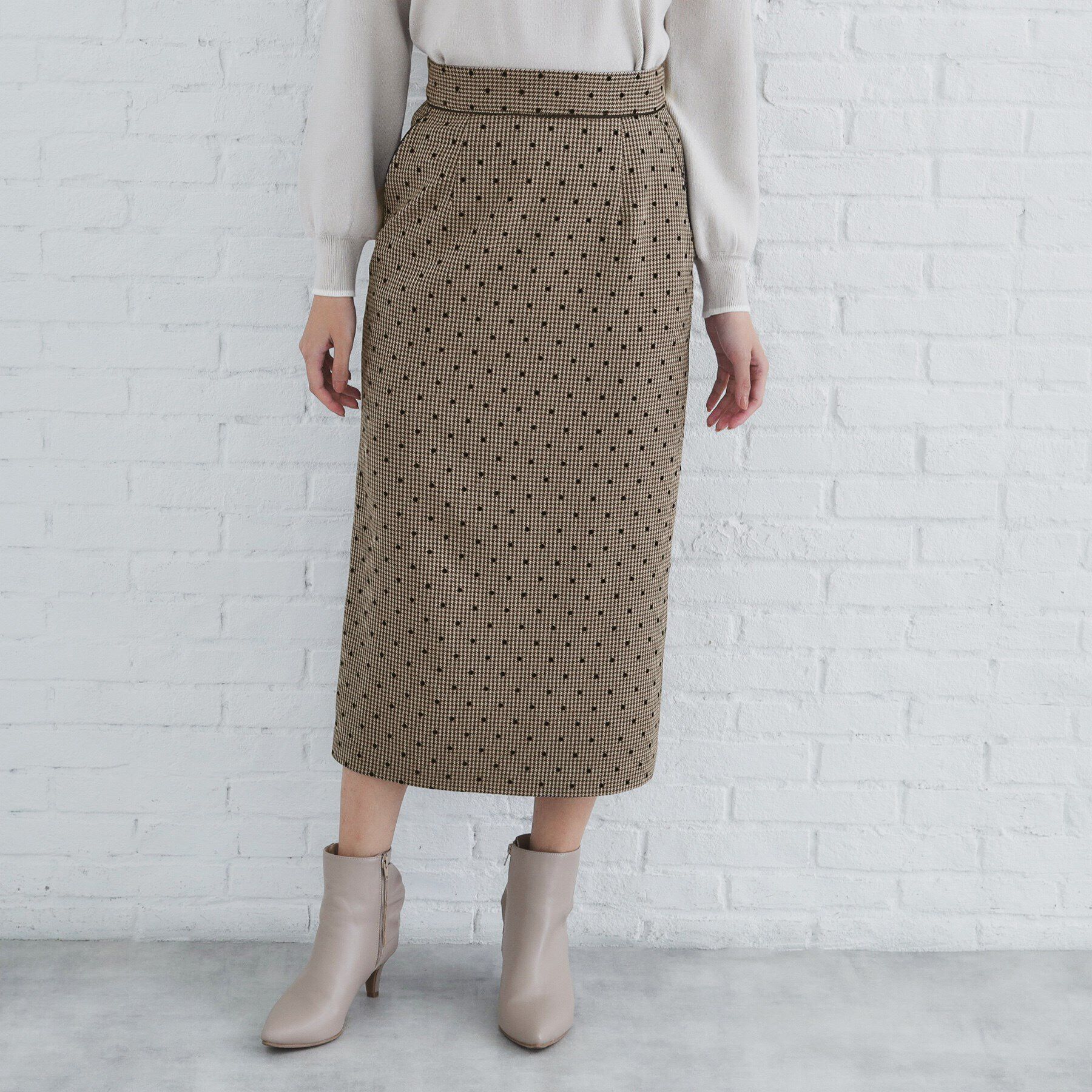 index「千鳥フロッキードットタイトスカート【洗濯機洗い可】」|スカート|
