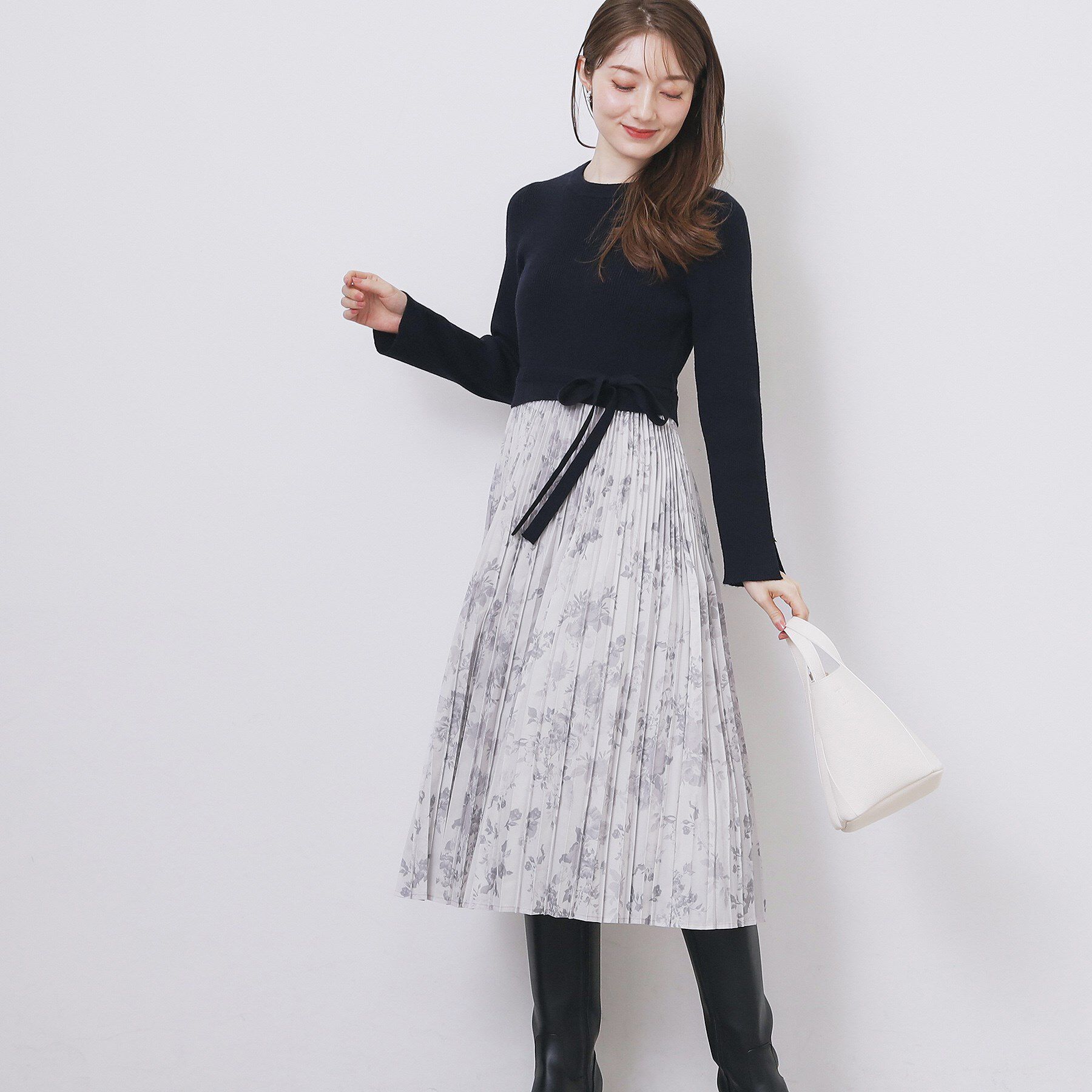 index「フラワープリーツドッキングニットワンピース【洗濯機OK】」|ワンピース|