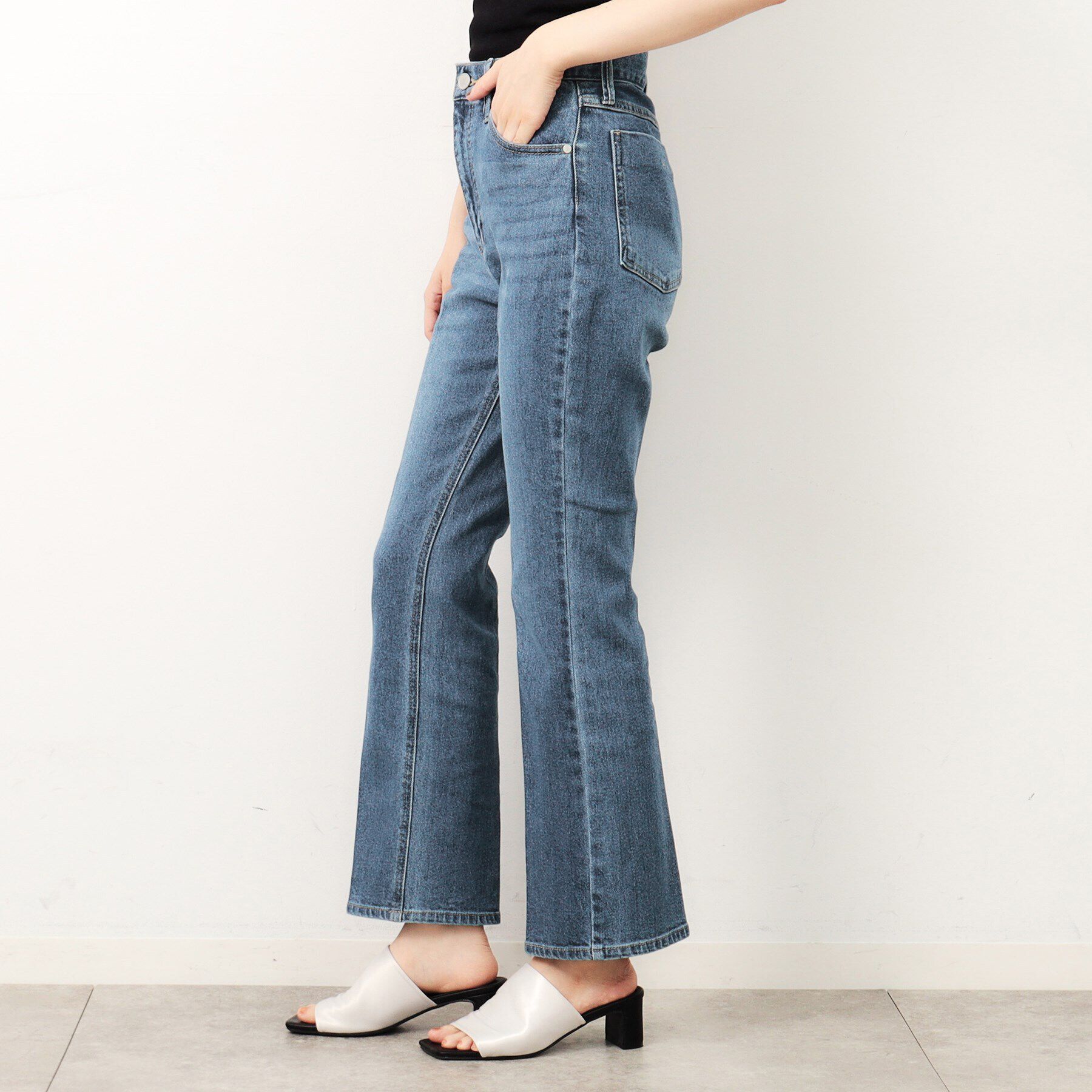 OPAQUE.CLIP「ストレッチセミフレアデニム／オーガニックコットン混【洗濯機洗い可】」|デニム|