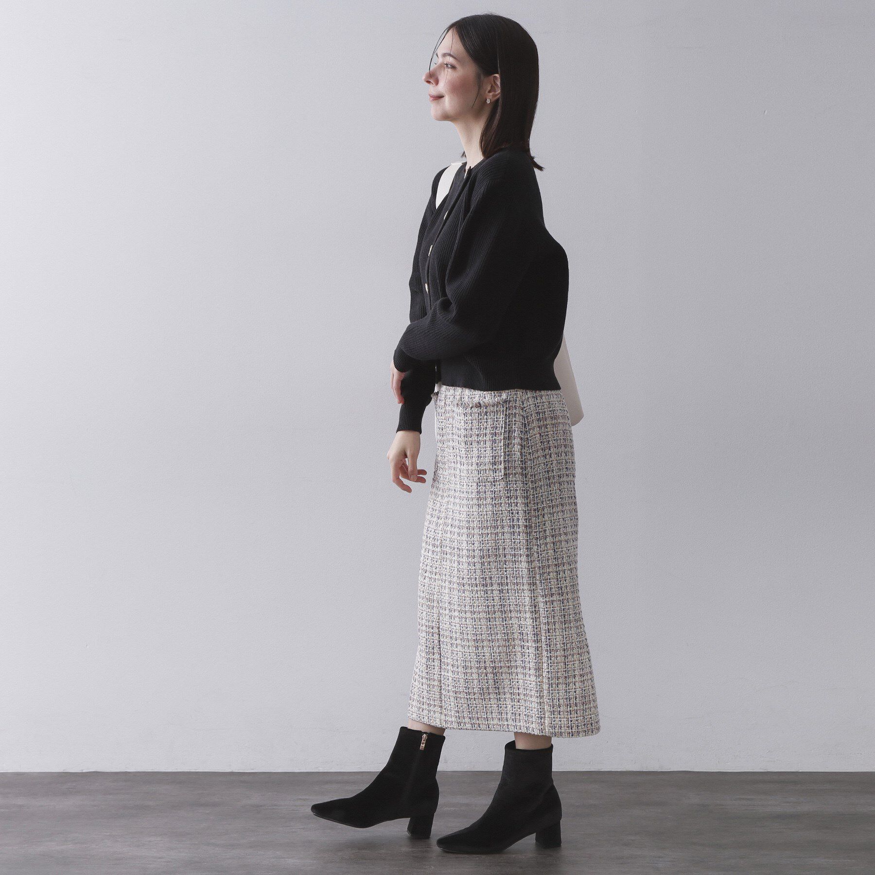 OPAQUE.CLIP「アシンメトリーボタンカーディガン【洗濯機OK】」|カーディガン|