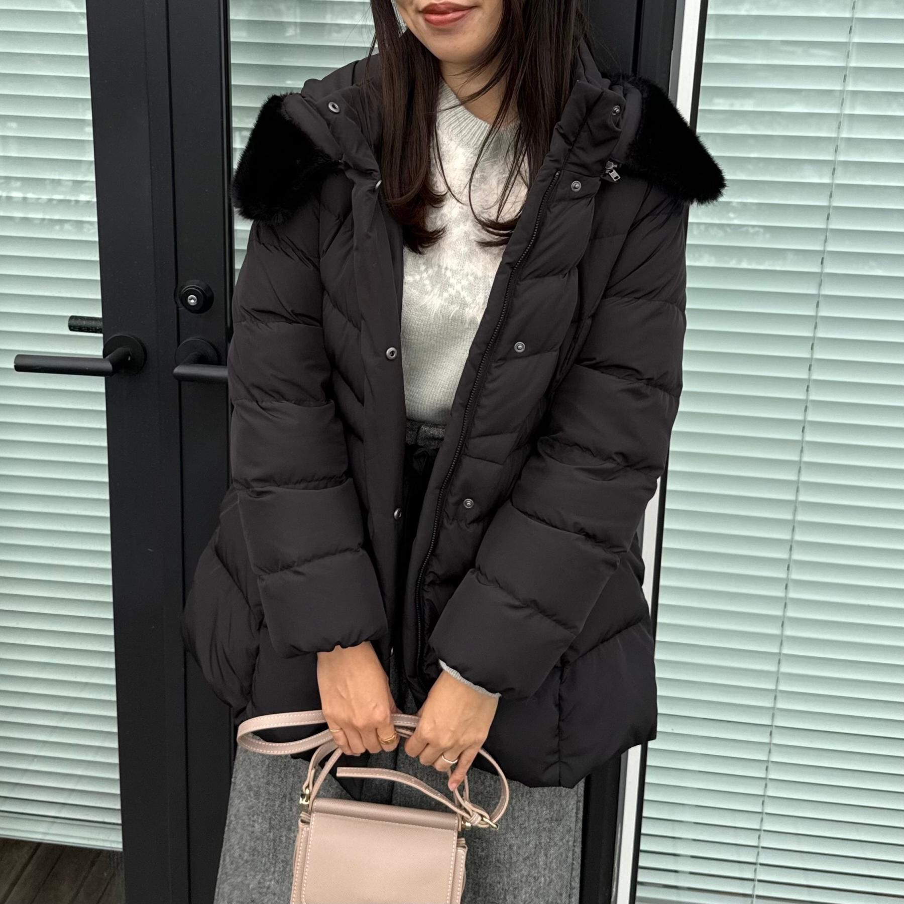 Couture broach「【2WAY・ベルト付き】フードフェイクファー ミドル丈ダウンコート」|ダウン|