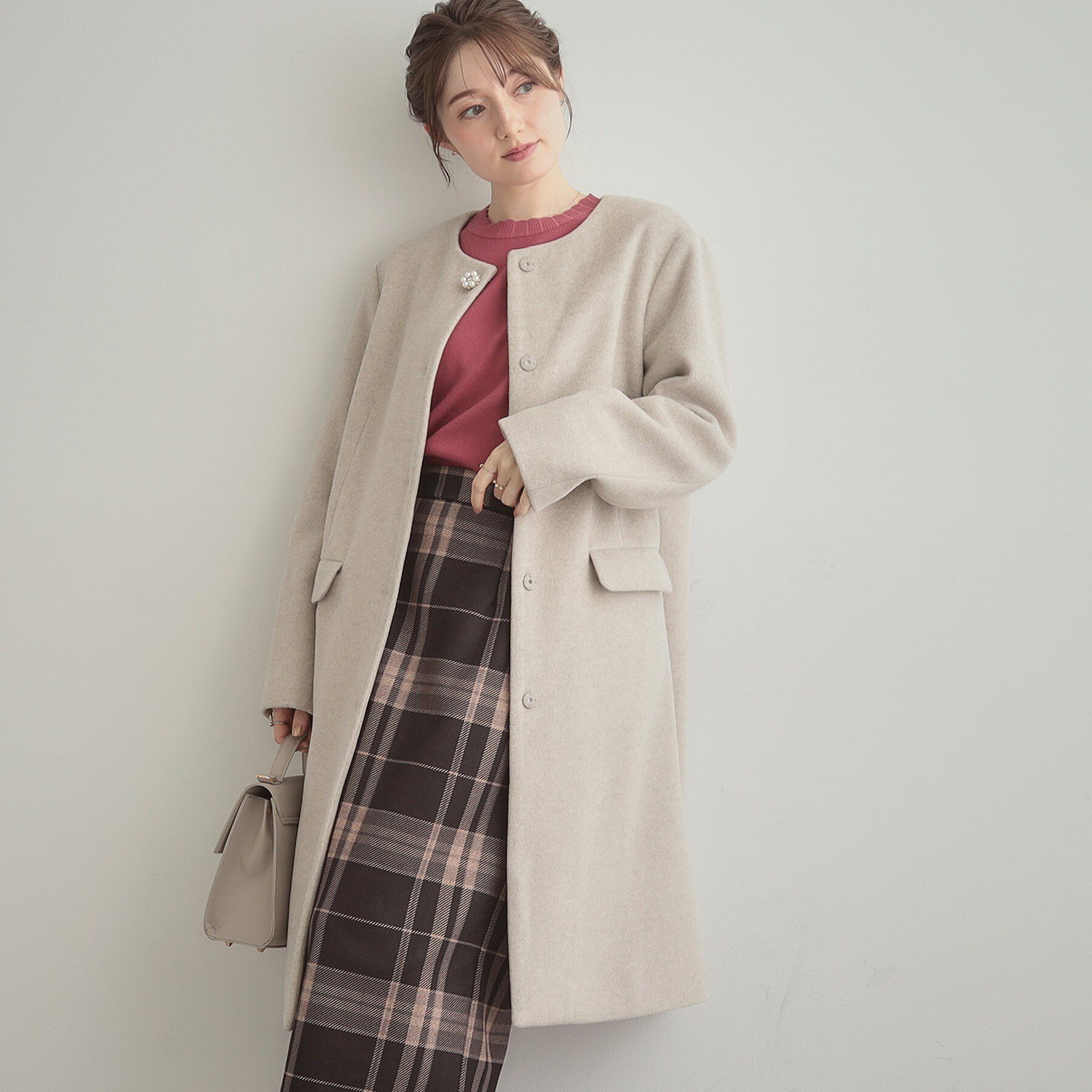 Couture broach「【通勤/ビジューブローチ付き】ノーカラー ロングコート」|ノーカラーコート|