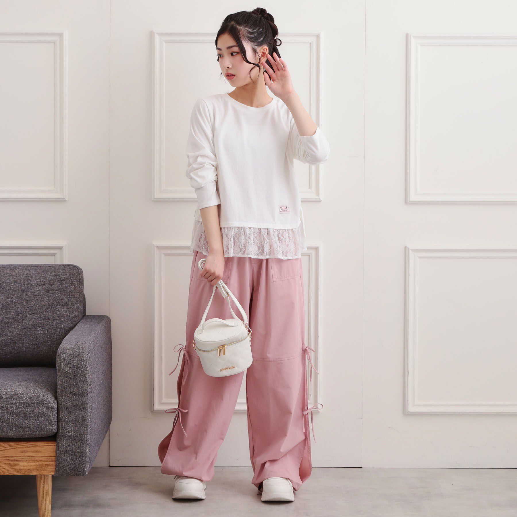 PINK-latte「裾レース脇ドロストトップス」|Tシャツ・カットソー|