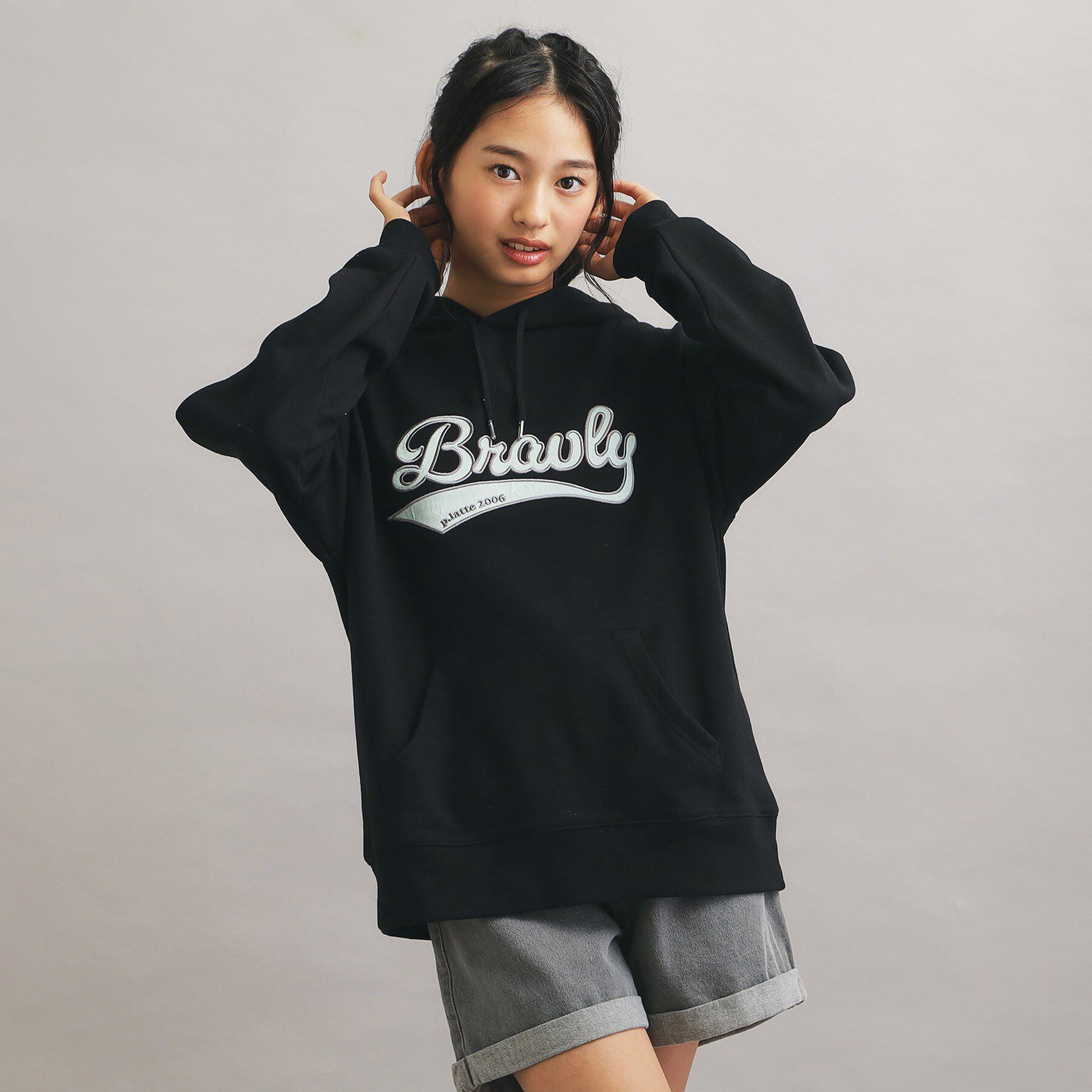 PINK-latte「サテンアップリケBIGパーカー」|パーカー|