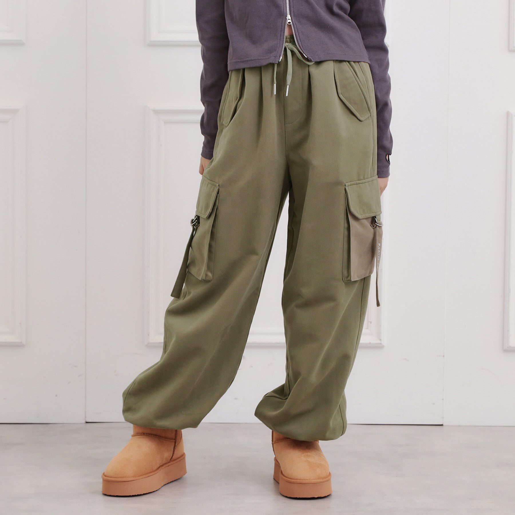 PINK-latte「ピーチ起毛ベーシックカーゴパンツ」|その他|カーキ(027)