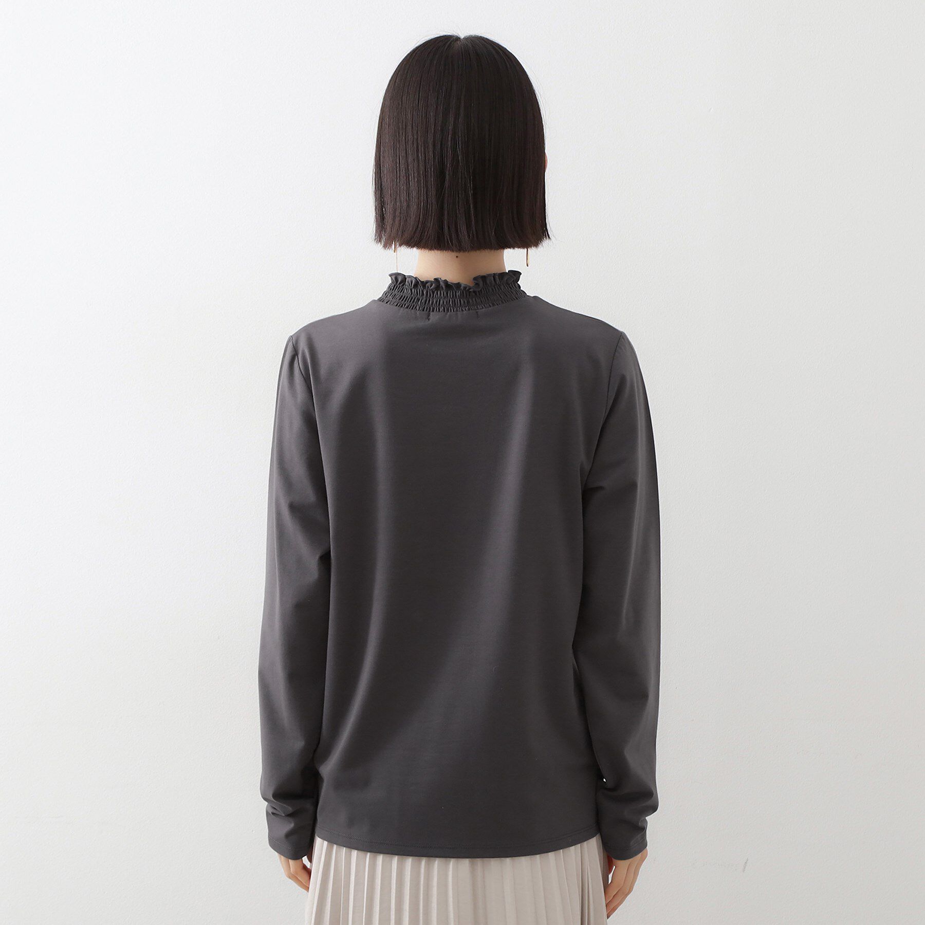 THE SHOP TK「【冬のレイヤードスタイルに/吸湿発熱】 シャーリングカットソー」|Tシャツ・カットソー|