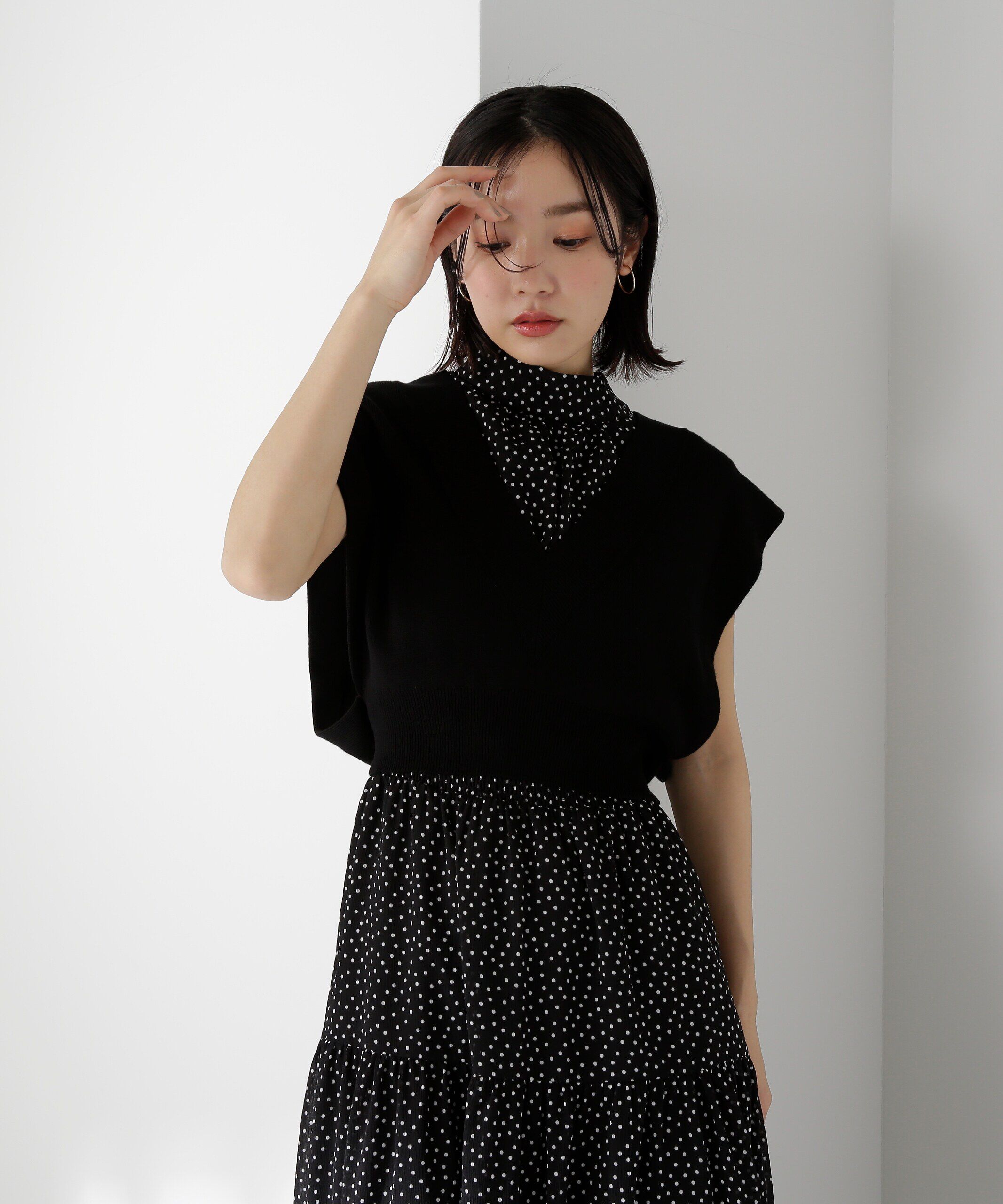  「Vネックボクシーベスト」|ニット・セーター|