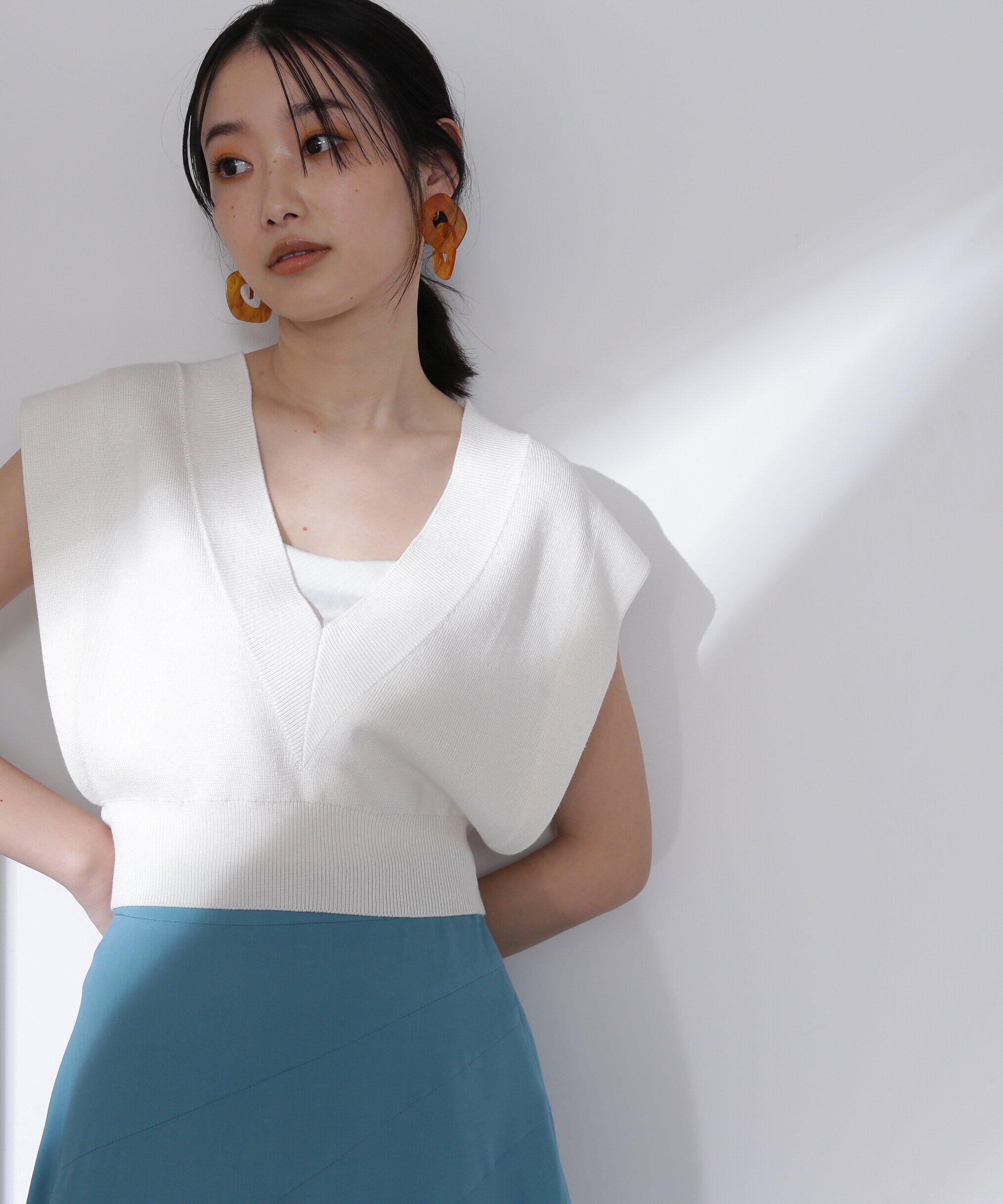  「Vネックボクシーベスト」|ニット・セーター|