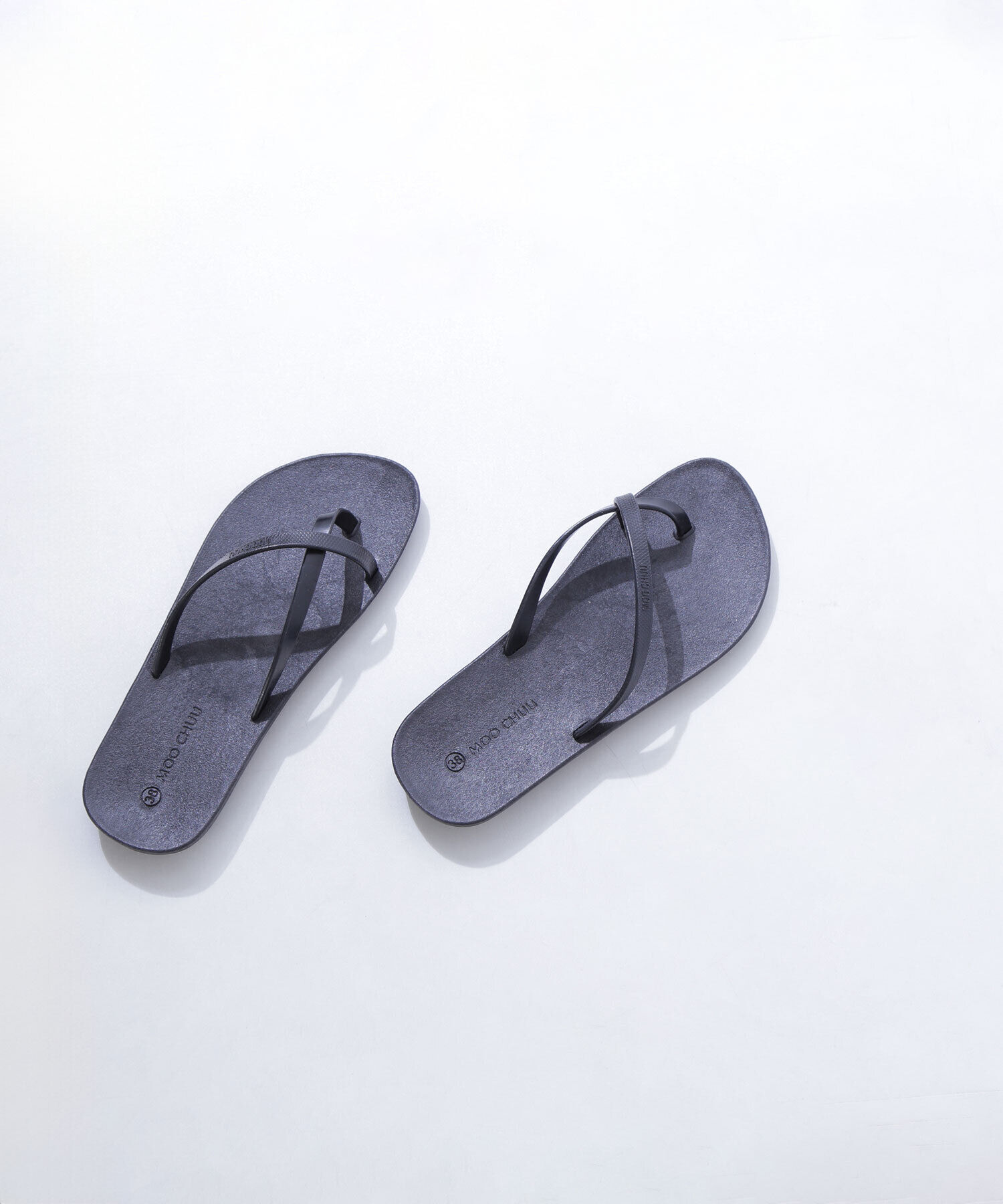  「MOO CHUU PVCサンダル」|その他|クロ