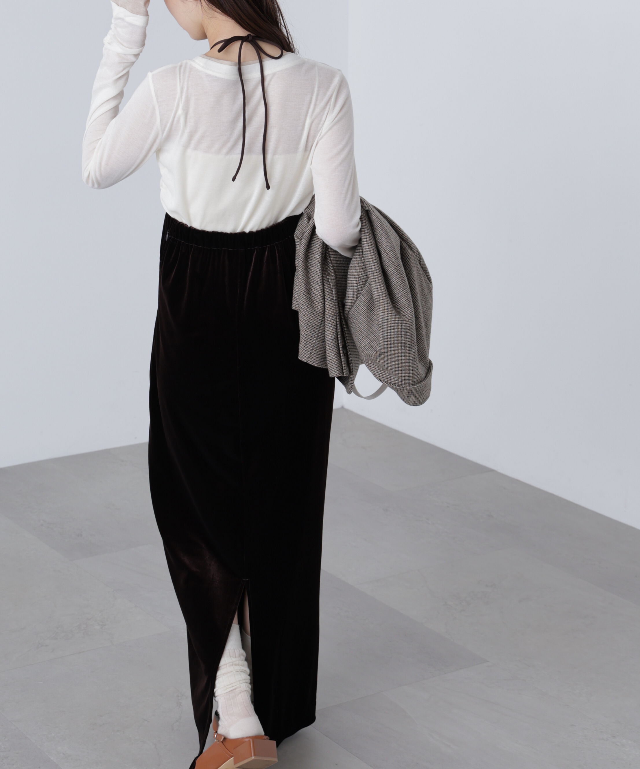  「ホルターネックベロアキャミワンピース」|ワンピース|