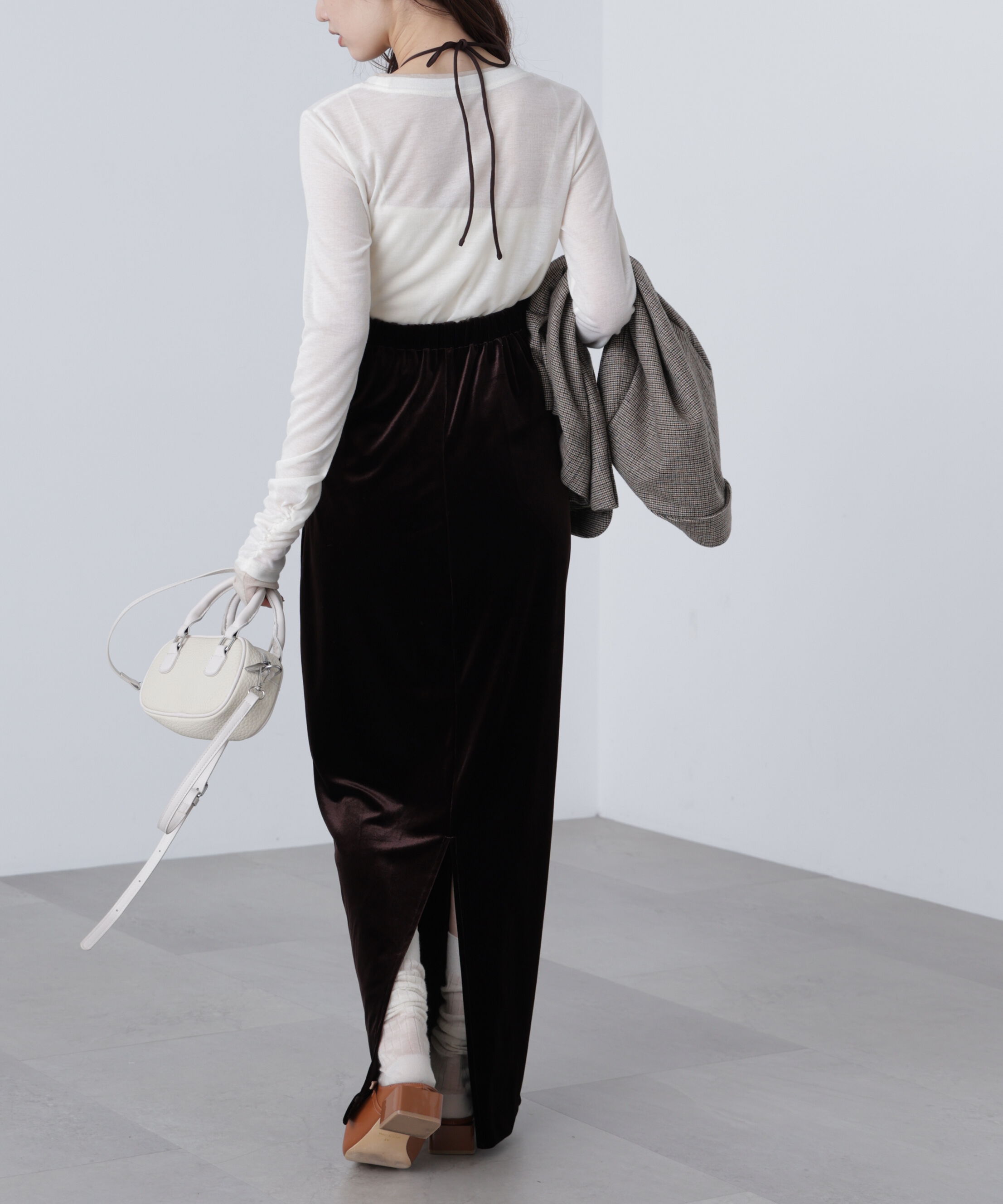  「ホルターネックベロアキャミワンピース」|ワンピース|