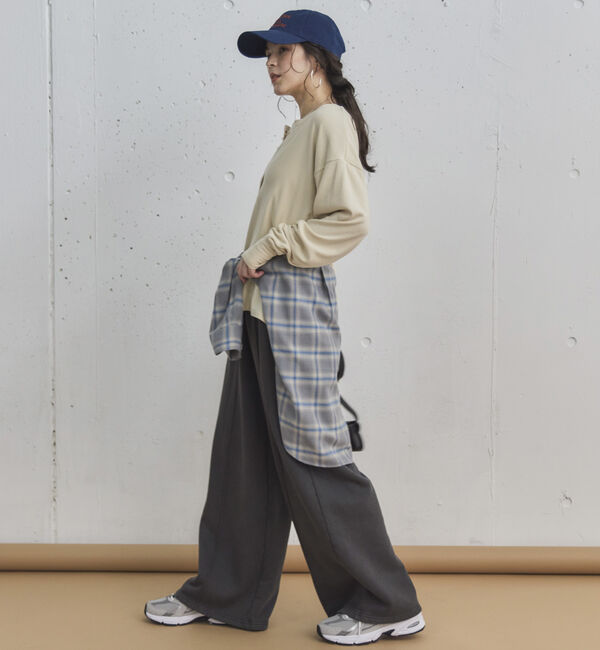 Doux archives「ピグメントセンターシームワイドパンツ」|チノ|