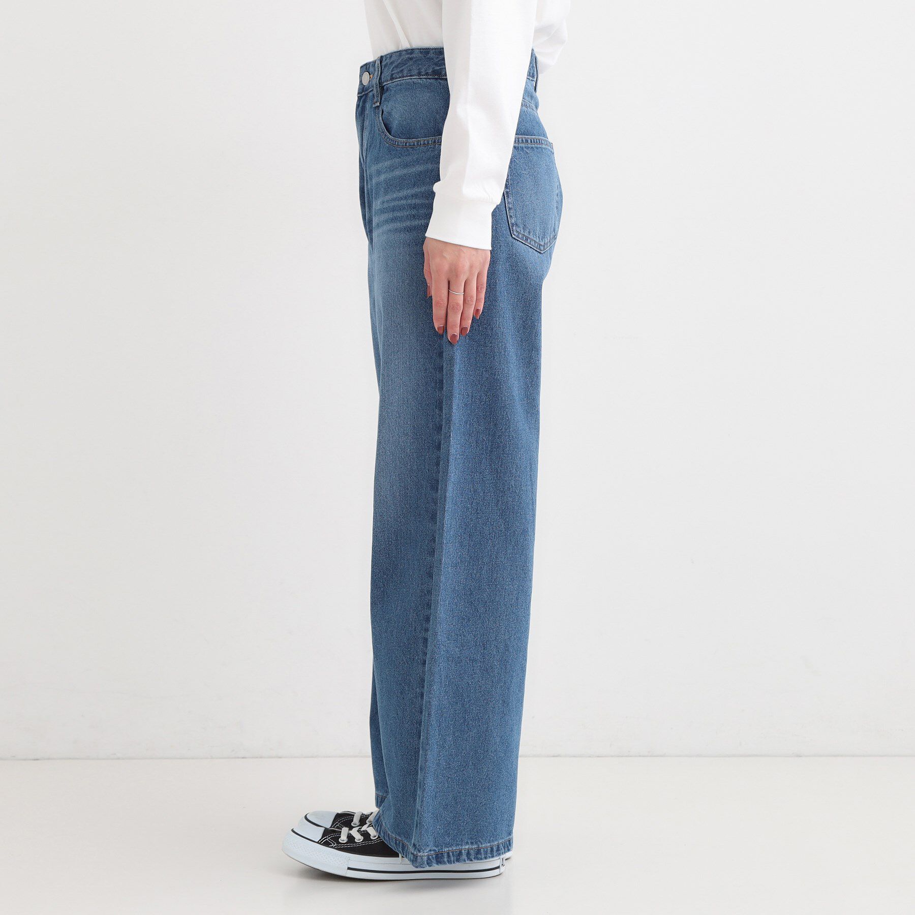 SHOO･LA･RUE「【S-LL】脚のラインを拾いにくい デニムワイドパンツ」|デニム|