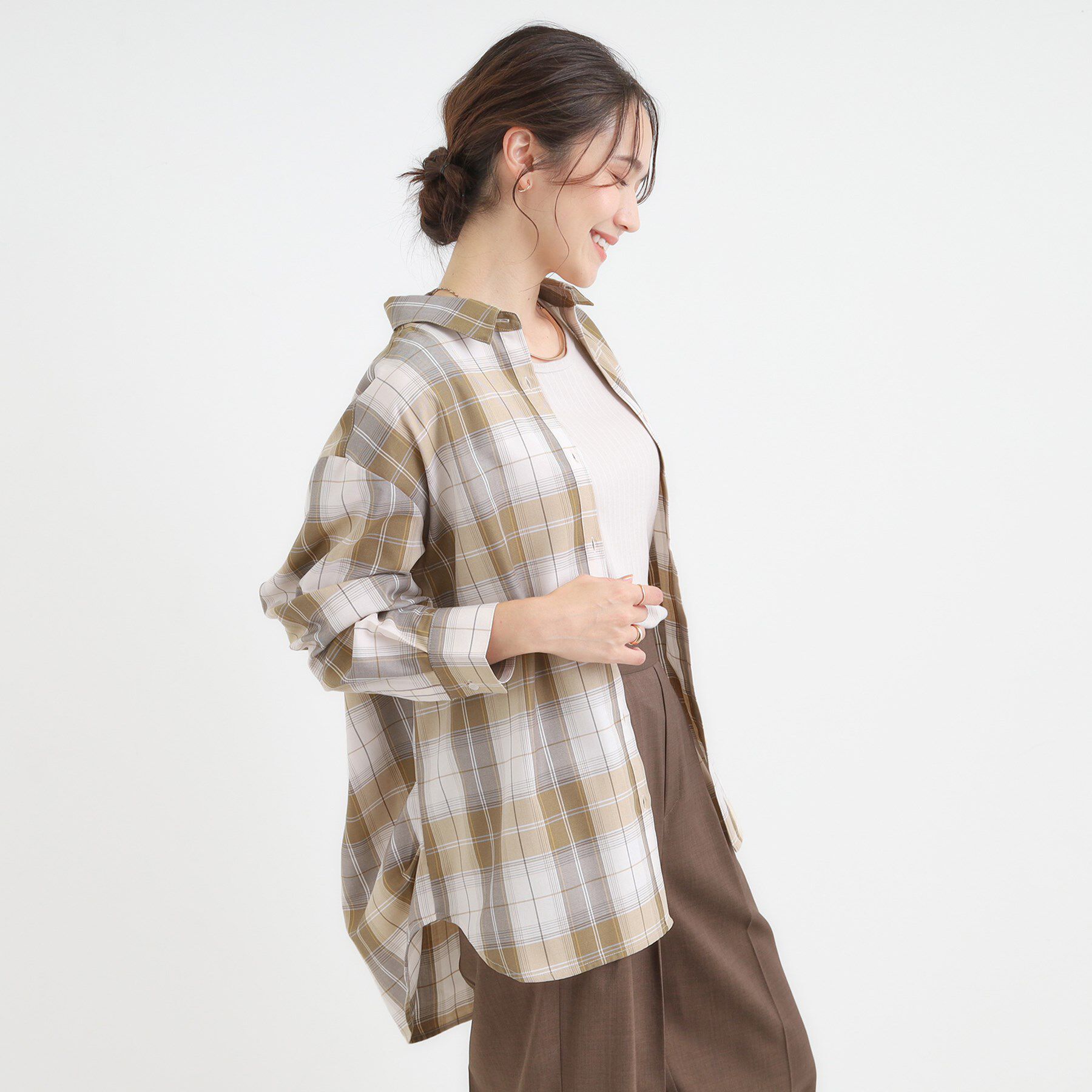 SHOO･LA･RUE「【洗濯機可/S-LL】程よいゆとりと抜け感 大人のチェックシャツ」|シャツ・ブラウス|