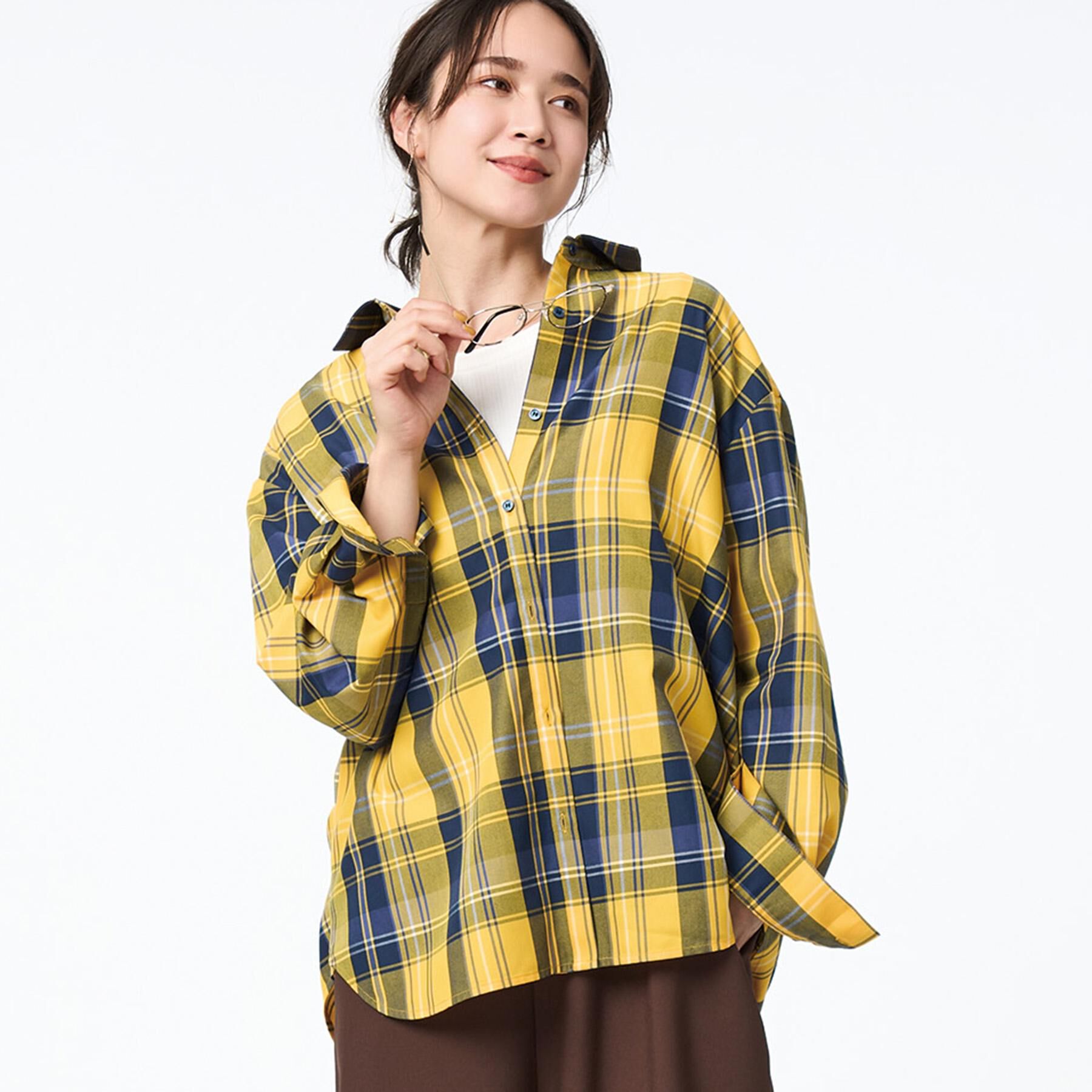 SHOO･LA･RUE「【洗濯機可/S-LL】程よいゆとりと抜け感 大人のチェックシャツ」|シャツ・ブラウス|