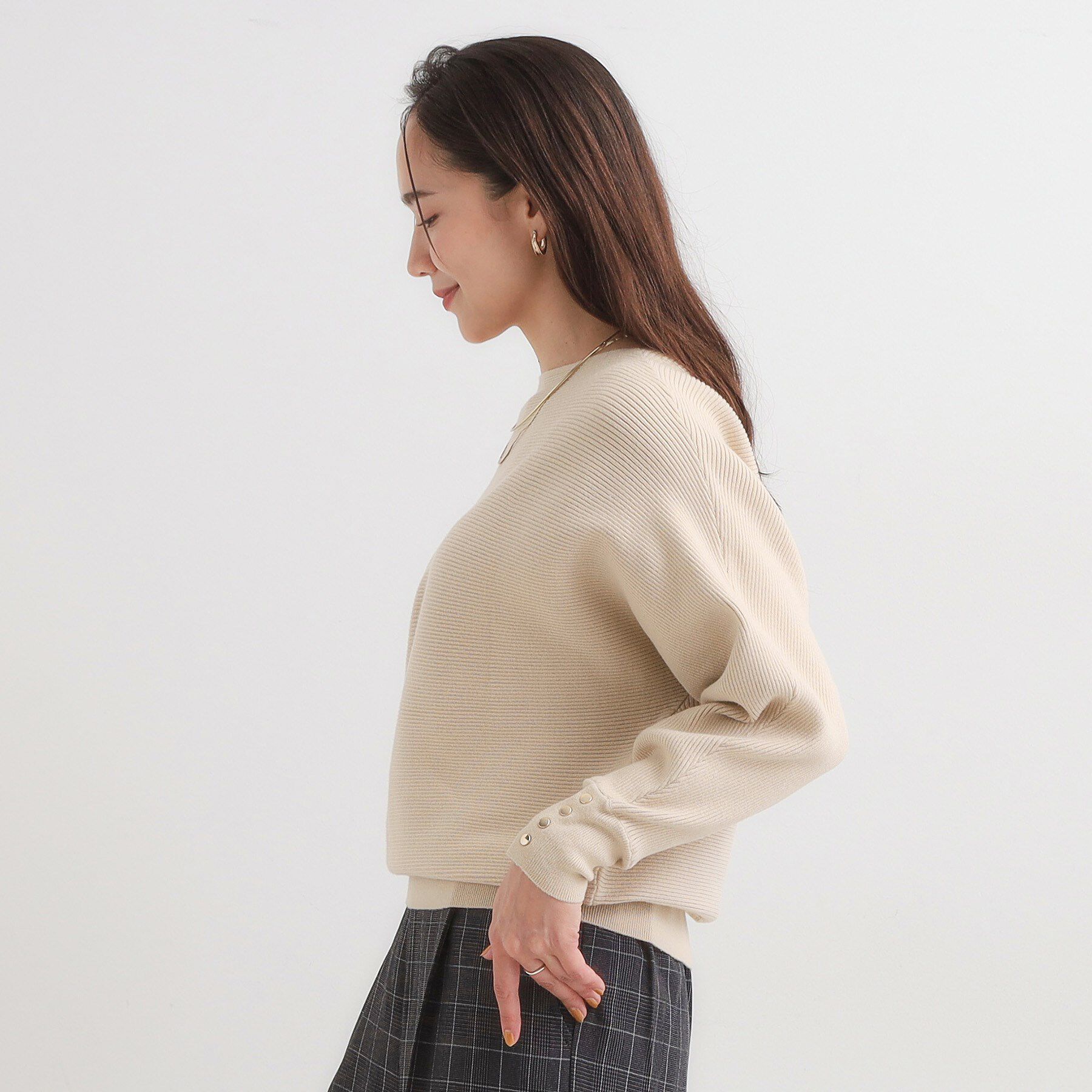 SHOO･LA･RUE「【洗濯機可/体型カバー】お袖ボタン リブドルマンニット」|ニット・セーター|
