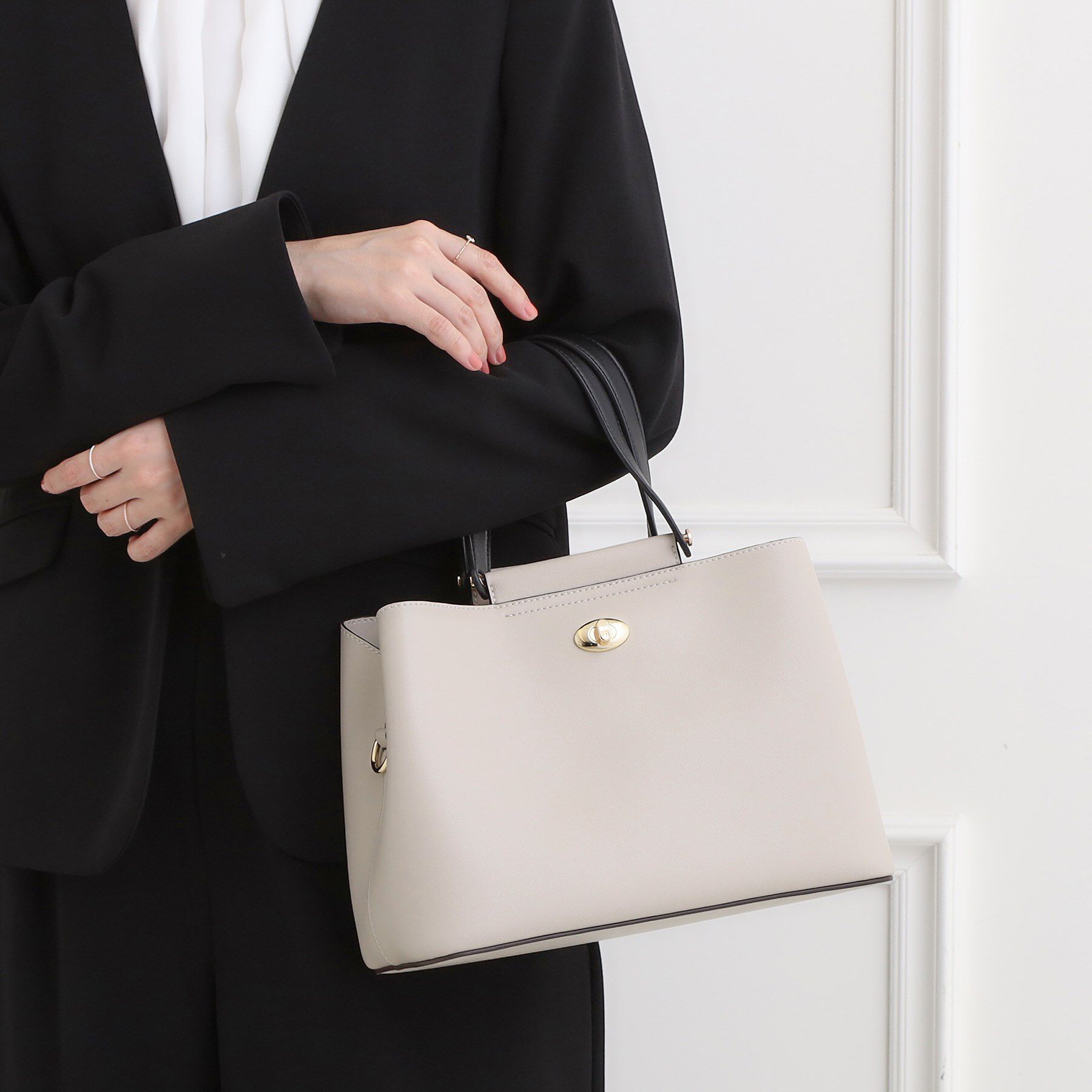 SHOO･LA･RUE「【セレモニー】フロント金具トートバッグ」|トートバッグ|