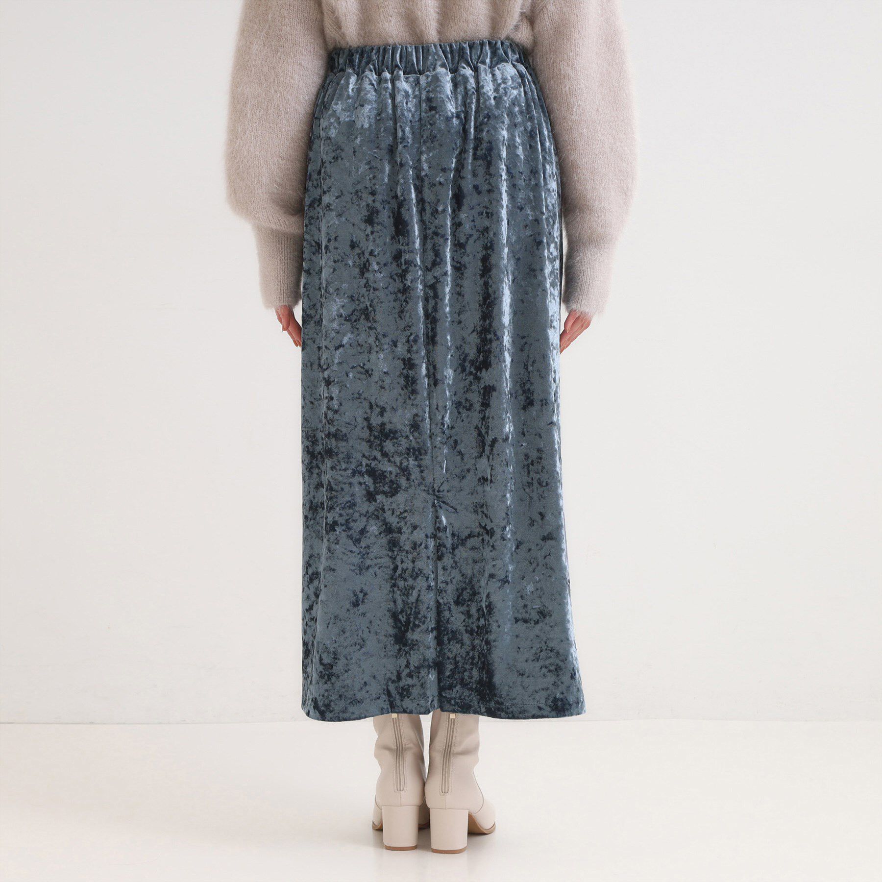 SHOO･LA･RUE「【S-LL】光沢感が華やかに ベロア調ナロースカート」|スカート|