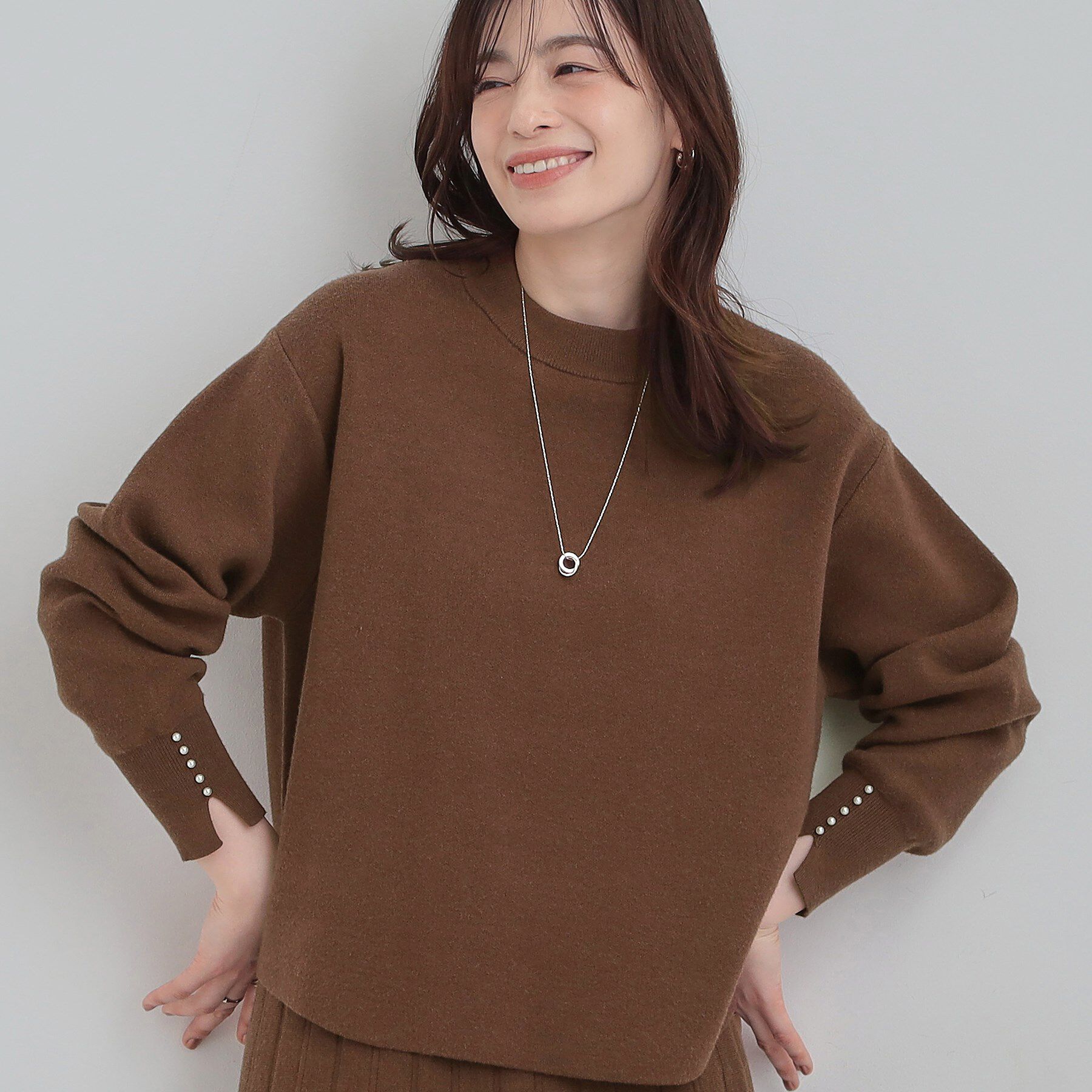 SHOO･LA･RUE「【セットアップ可/S-LL】インせず着られる 洗えるもちもち裾ラウンドニット」|ニット・セーター|ブラウン(043)