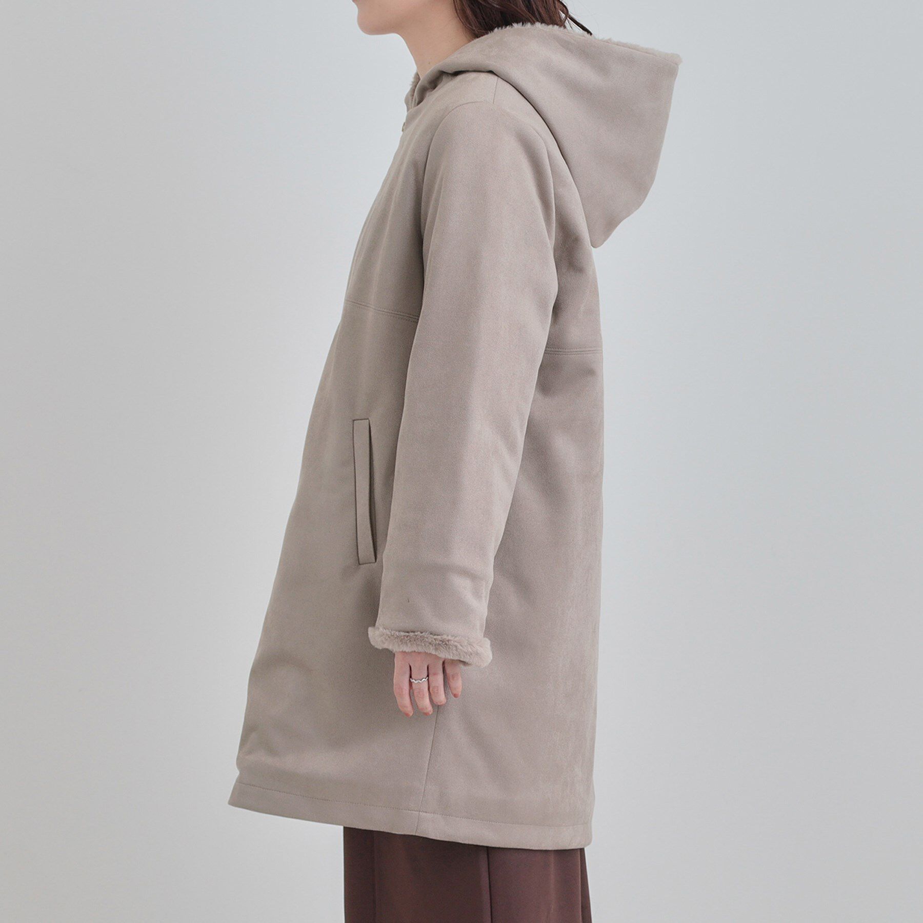 SHOO･LA･RUE「【S-LL】マットな色味が大人な雰囲気 スエード調フードコート」|その他|