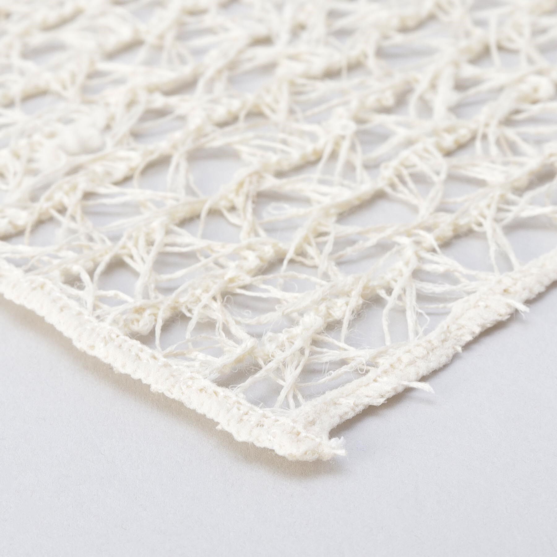 212 KITCHEN STORE「絹のブラシカバー ＜絹屋＞」|ヘアスタイリング|