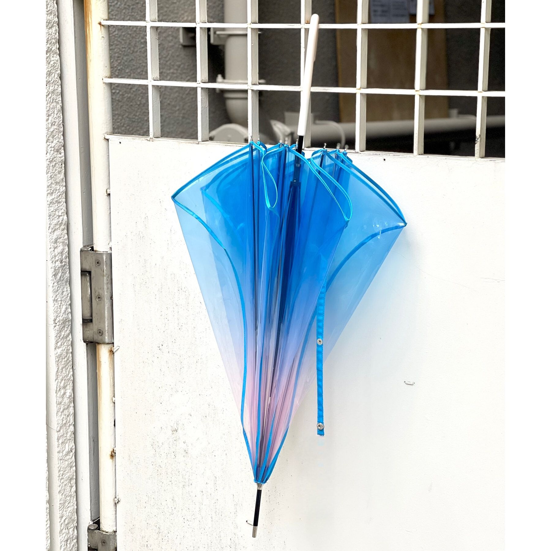 Ober Tashe「クリアアンブレラ／フローラルブーケ【長傘/雨傘/ビニール傘/通勤/通学】」|傘|