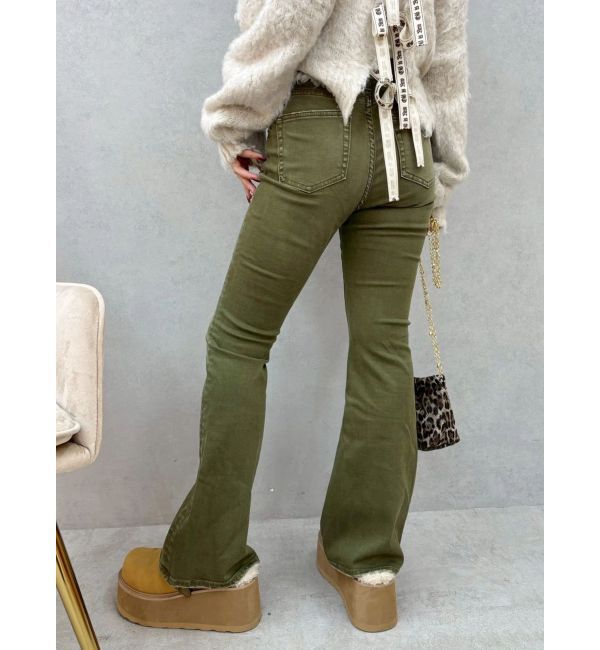 EVRIS「カラーヴィンテージライクストレッチフレアデニムパンツ」|デニム|