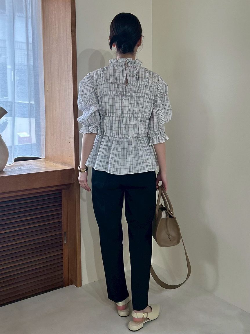 Mila Owen「後ろゴムセンタープレステーパードパンツ」|チノ|