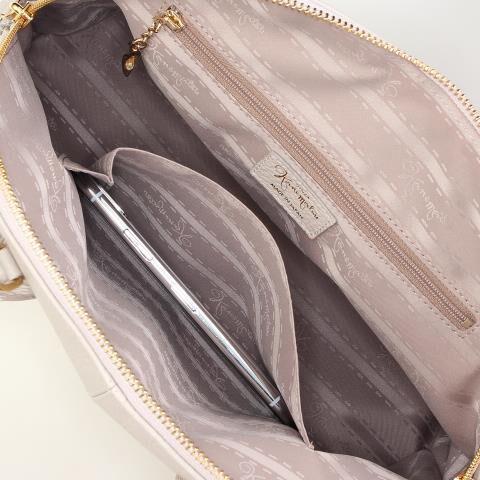 銀座かねまつ「AS24530PS1 【本革】【撥水】ミディアムサイズブガッティバッグ」|ショルダー・メッセンジャー|