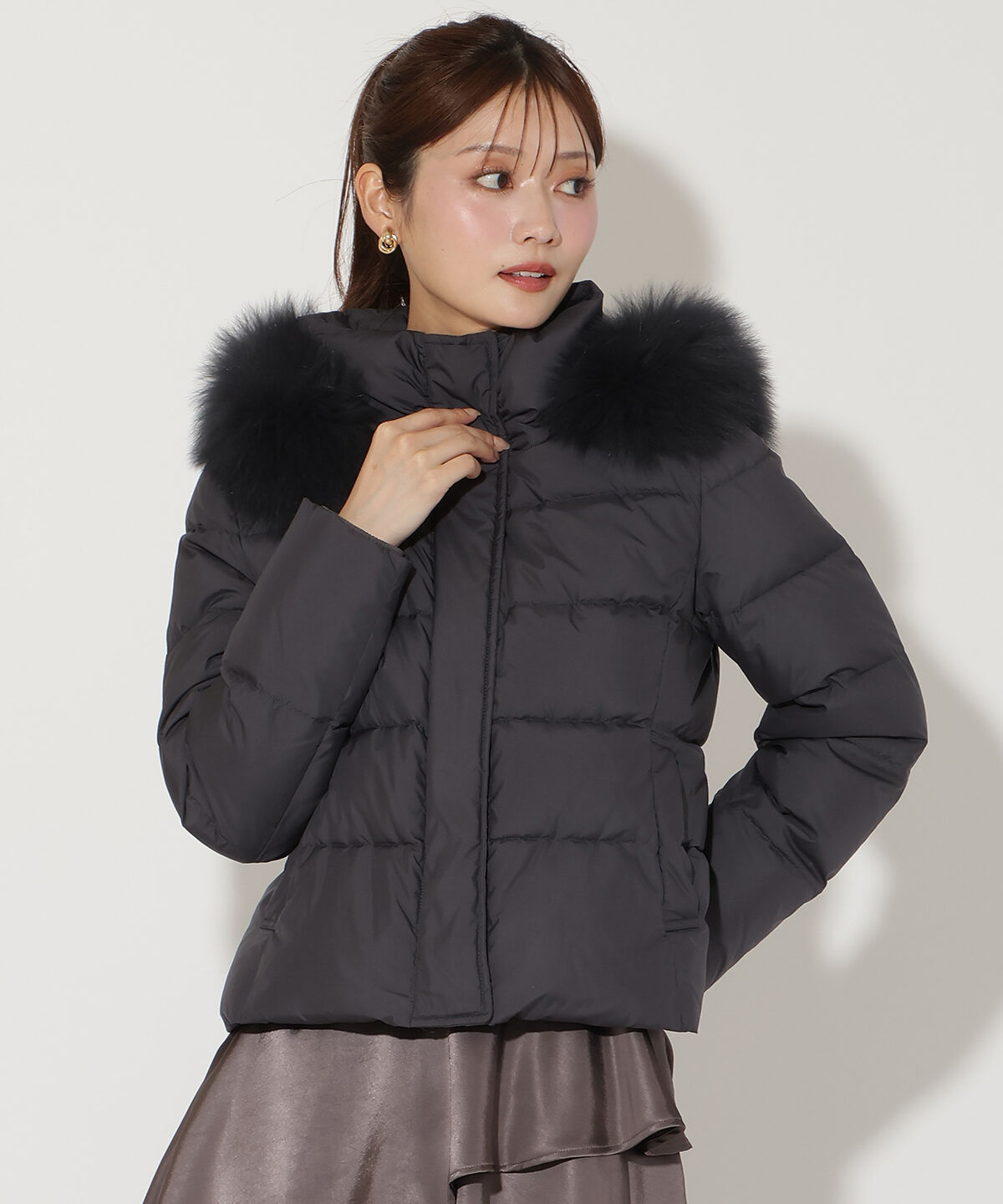 アンドクチュール「FOXファー付きプレミアムショートダウン」|ダウン|ﾁｬｺｰﾙｸﾞﾚｰ