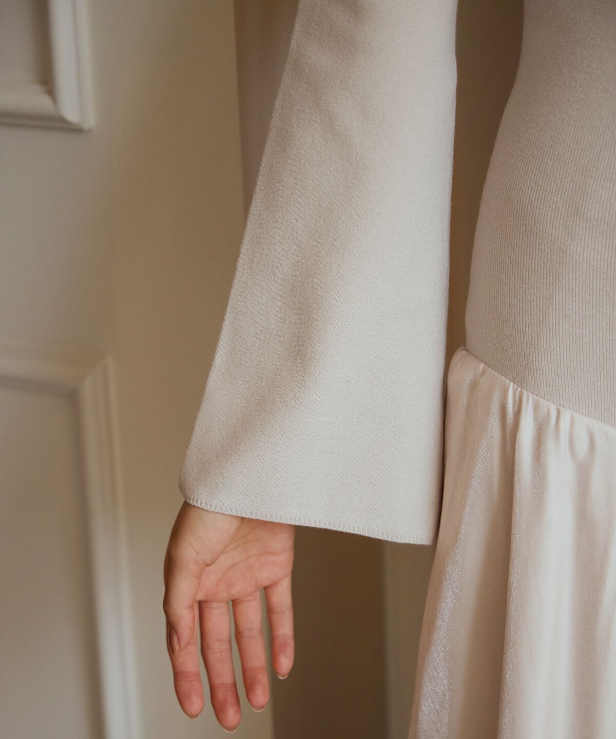 アンドクチュール「ショルダーリボンニットドッキングワンピース」|ワンピース|