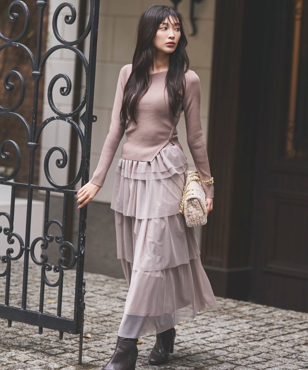 アンドクチュール「アシメＶネック長袖プルオーバー」|ニット・セーター|