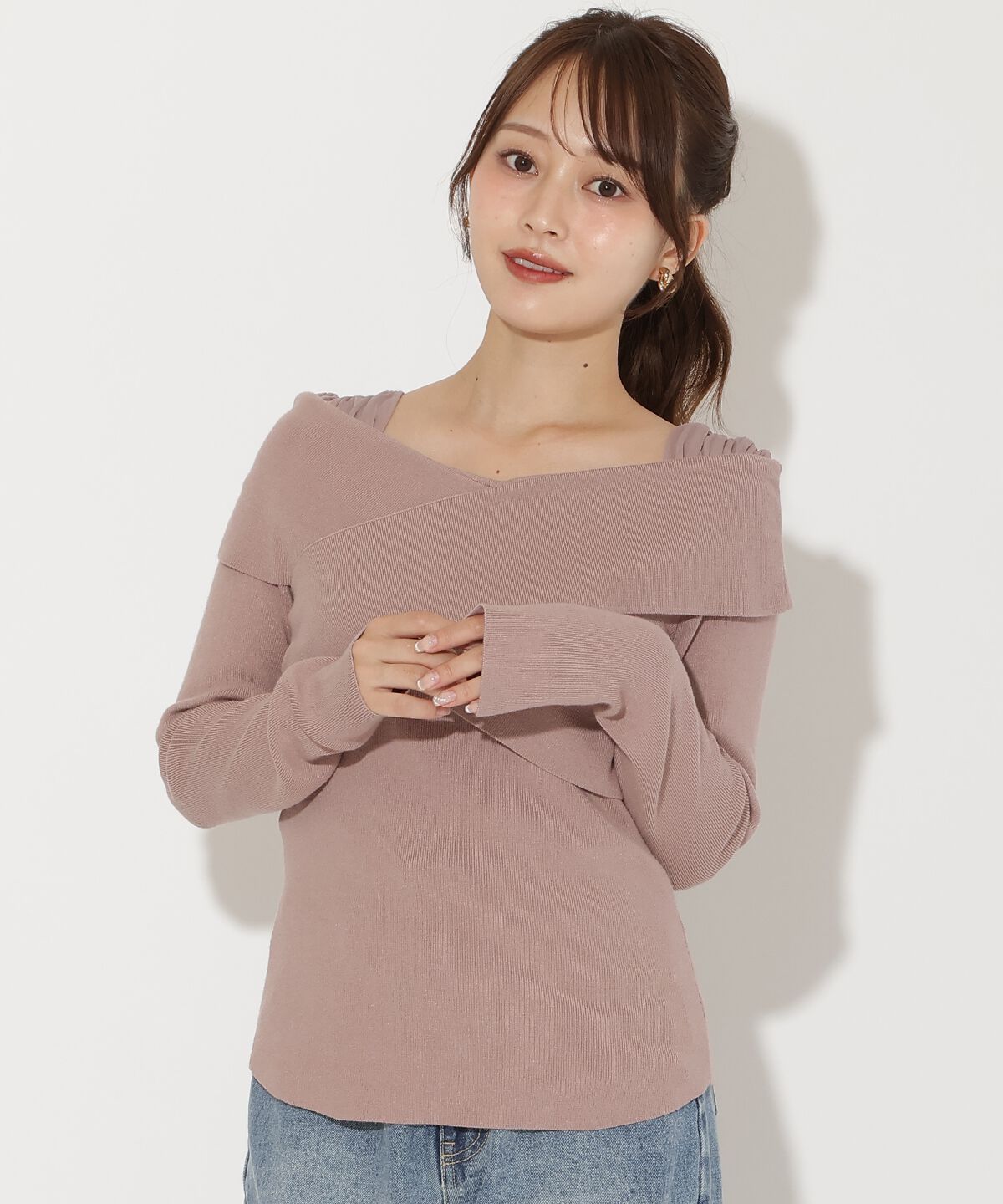 アンドクチュール「クロスネックプルオーバー」|ニット・セーター|