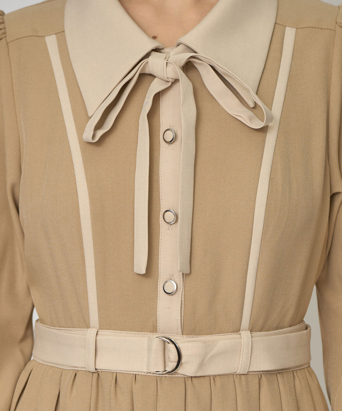 REDYAZEL「クラシカルバイカラーラインリボンタイプリーツロングワンピース」|ワンピース|