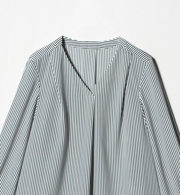 UNITED ARROWS green label relaxing「肩タック Vネック ブラウス マシンウォッシャブル UVカット」|シャツ・ブラウス|