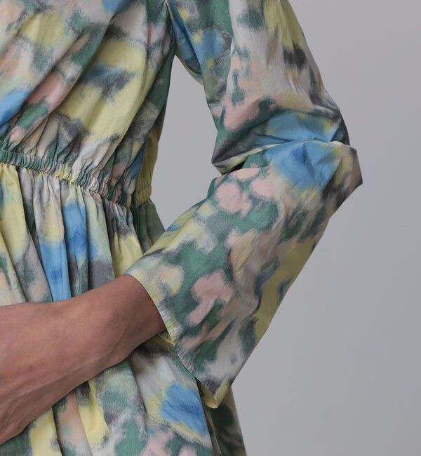 Ballsey「ブルードフラワージャカード キーネックブラウス」|シャツ・ブラウス|