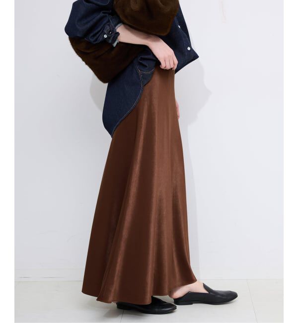 SLOBE IENA「《WEB限定カラー有り/追加》グロッシーサテンフレアスカート」|スカート|