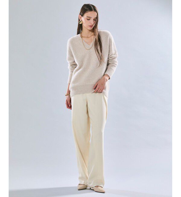 BEIGE,「【Precious掲載】AMARILLO / スパンコールフォックスVネックニット」|ニット・セーター|