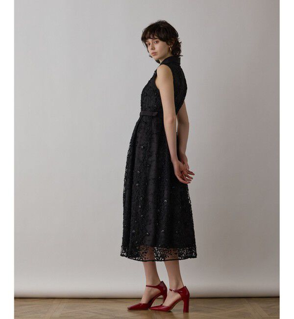 GRACE CONTINENTAL「フラワーライン刺繍ワンピース」|ワンピース|