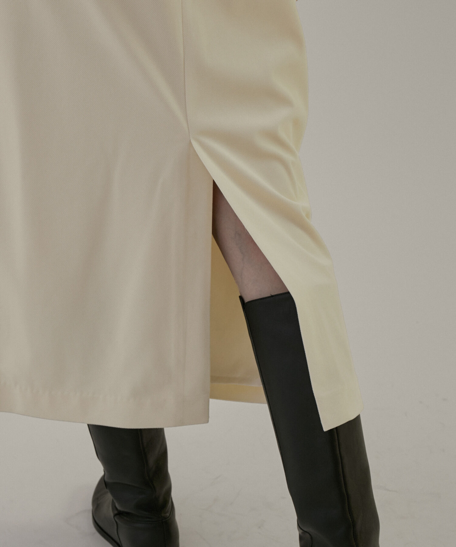 SALON adam et rope'「マイクロベロアツイルタックタイトスカート【洗える】」|スカート|