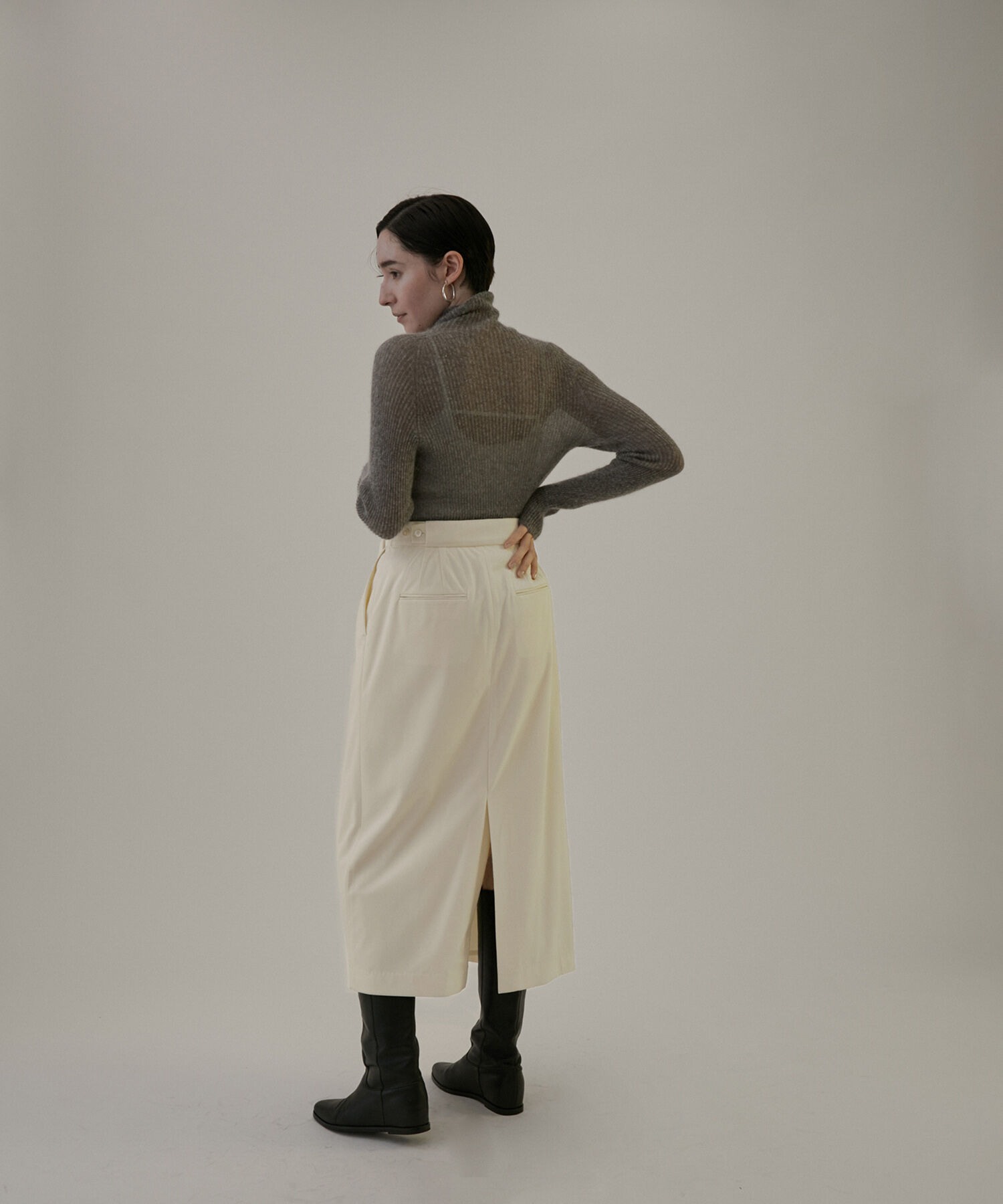 SALON adam et rope'「マイクロベロアツイルタックタイトスカート【洗える】」|スカート|