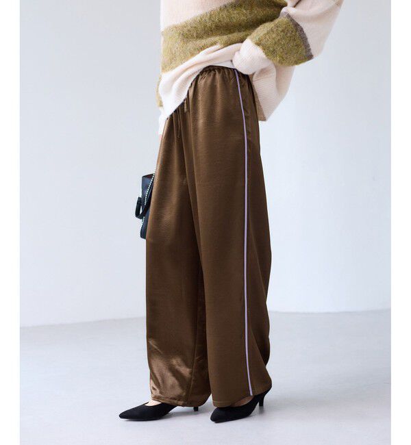 VIS「【WEB/一部店舗限定】配色サイドラインサテンイージーパンツ」|チノ|ブラウン系(22)