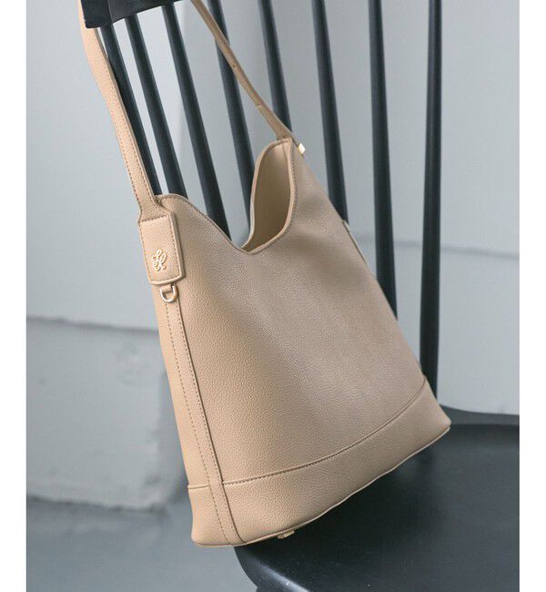 ROPE PICNIC PASSAGE「【軽量・自立】【WEB限定カラー】me fit BAG フィットワンショルダーミドルバッグ」|ショルダー・メッセンジャー|