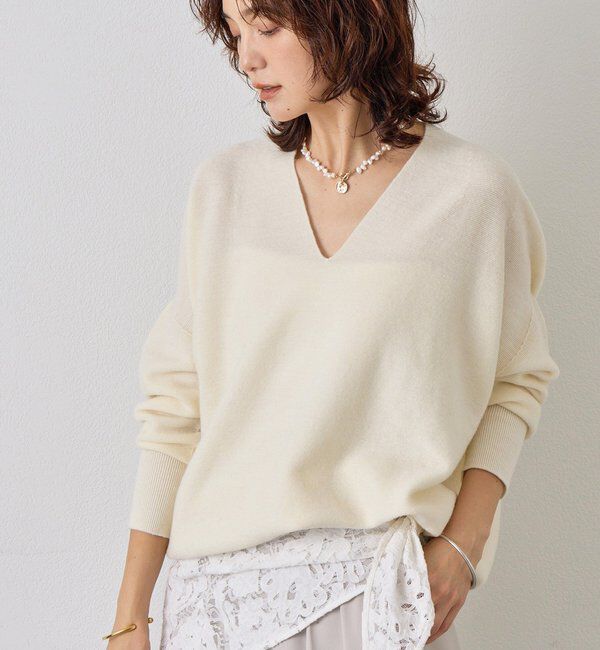  「【リバイバル/新色追加/7色展開】ウール100NEWバックボリュームニット」|ニット・セーター|オフホワイト